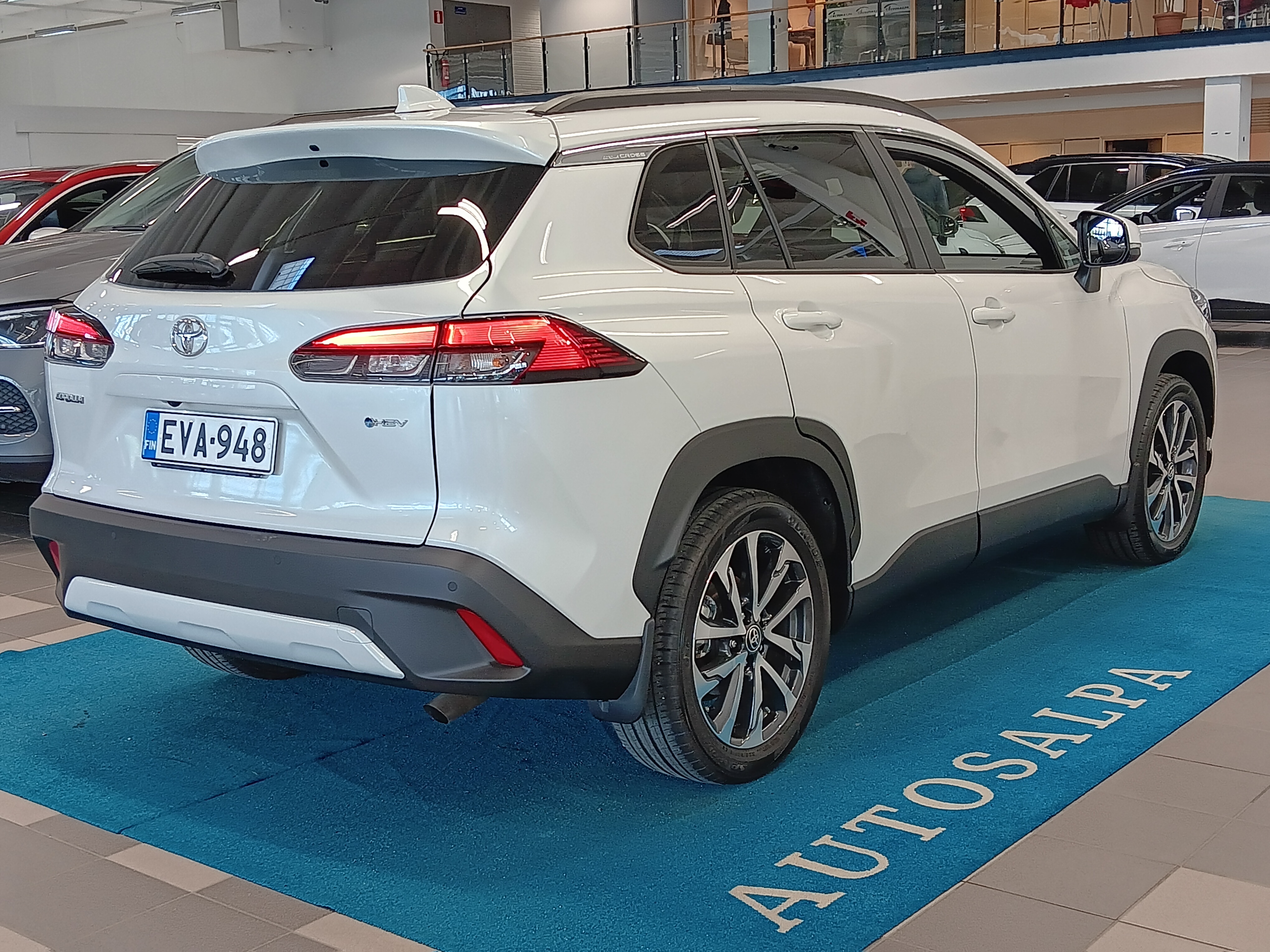TOYOTA Corolla Cross 2024