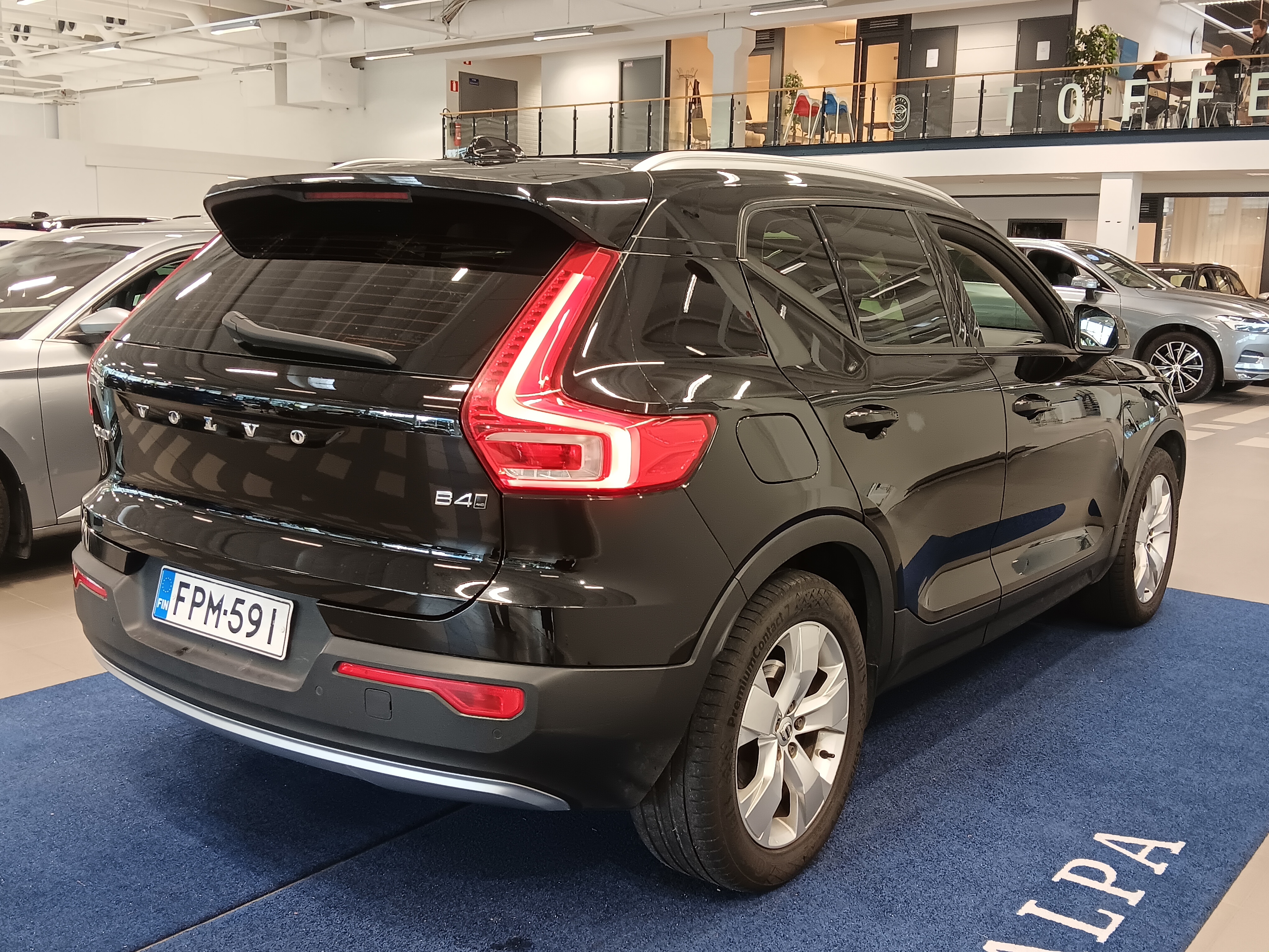VOLVO XC40 2021