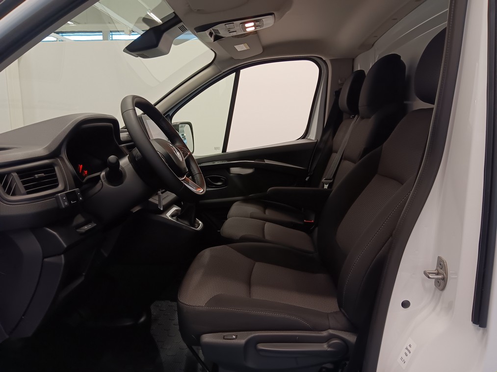 RENAULT Trafic 2023