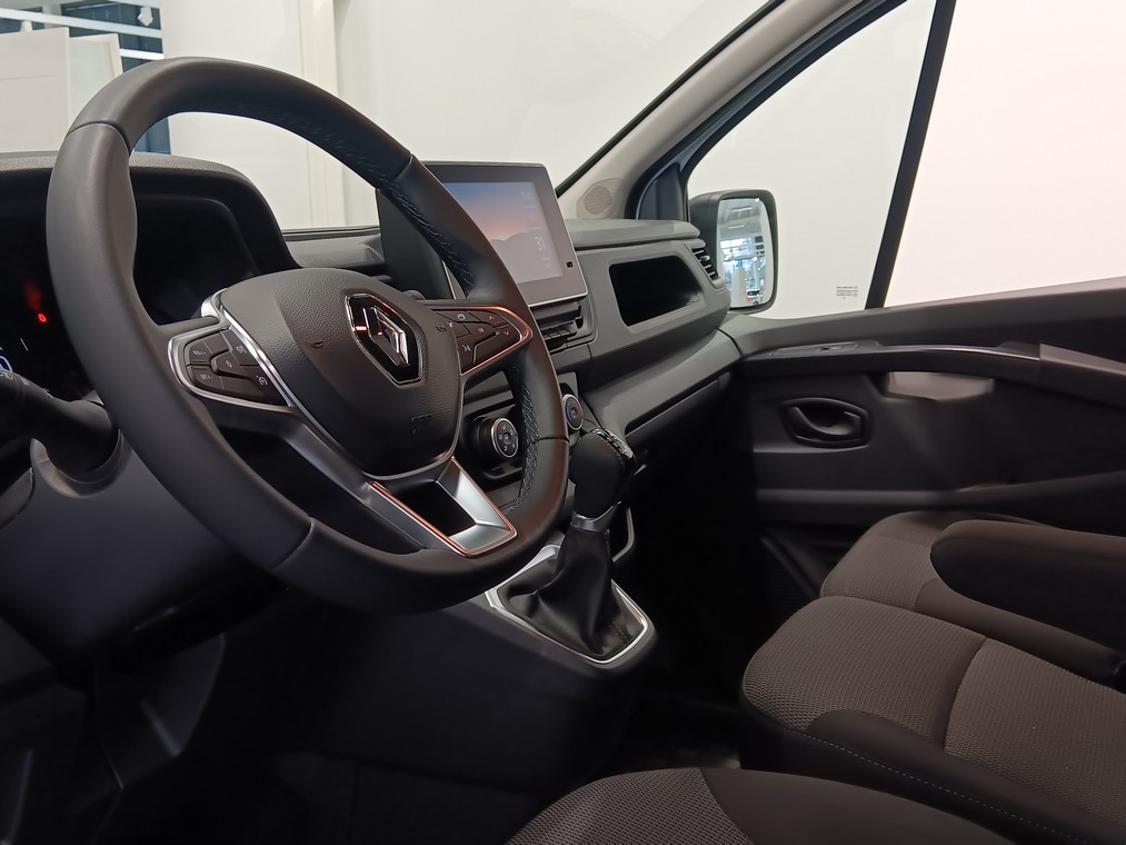 RENAULT Trafic 2023
