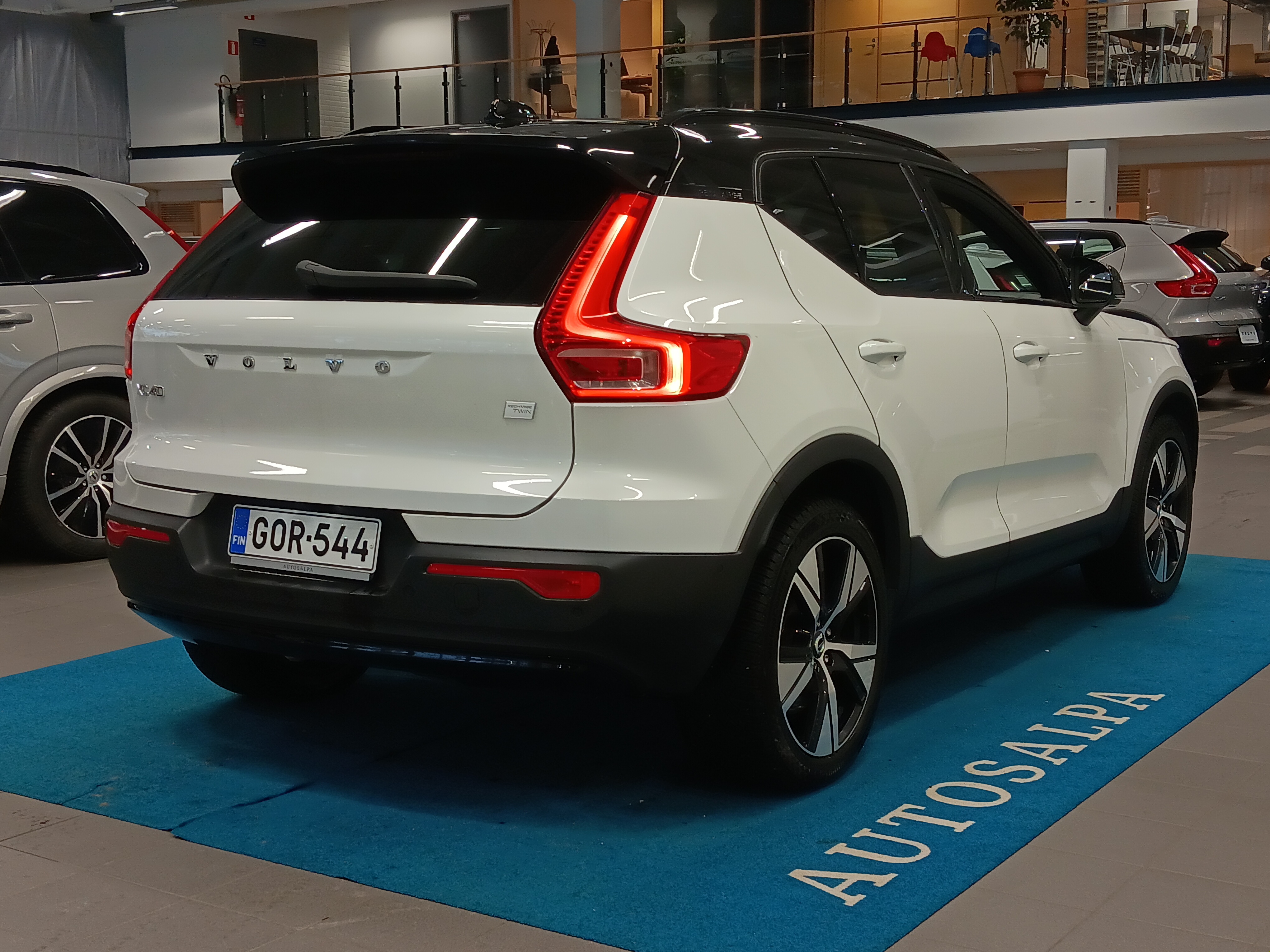 VOLVO XC40 2022