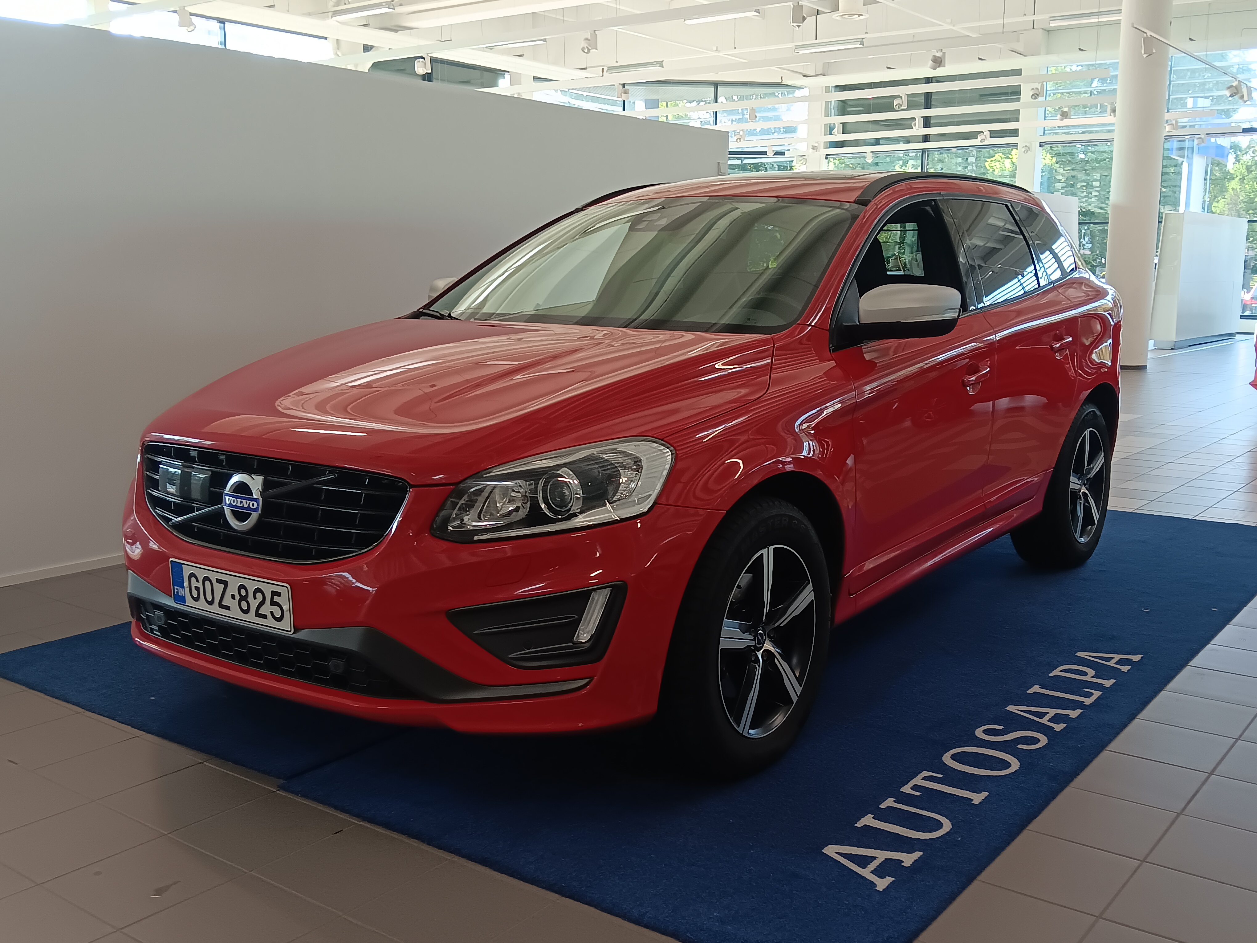 VOLVO XC60 2017