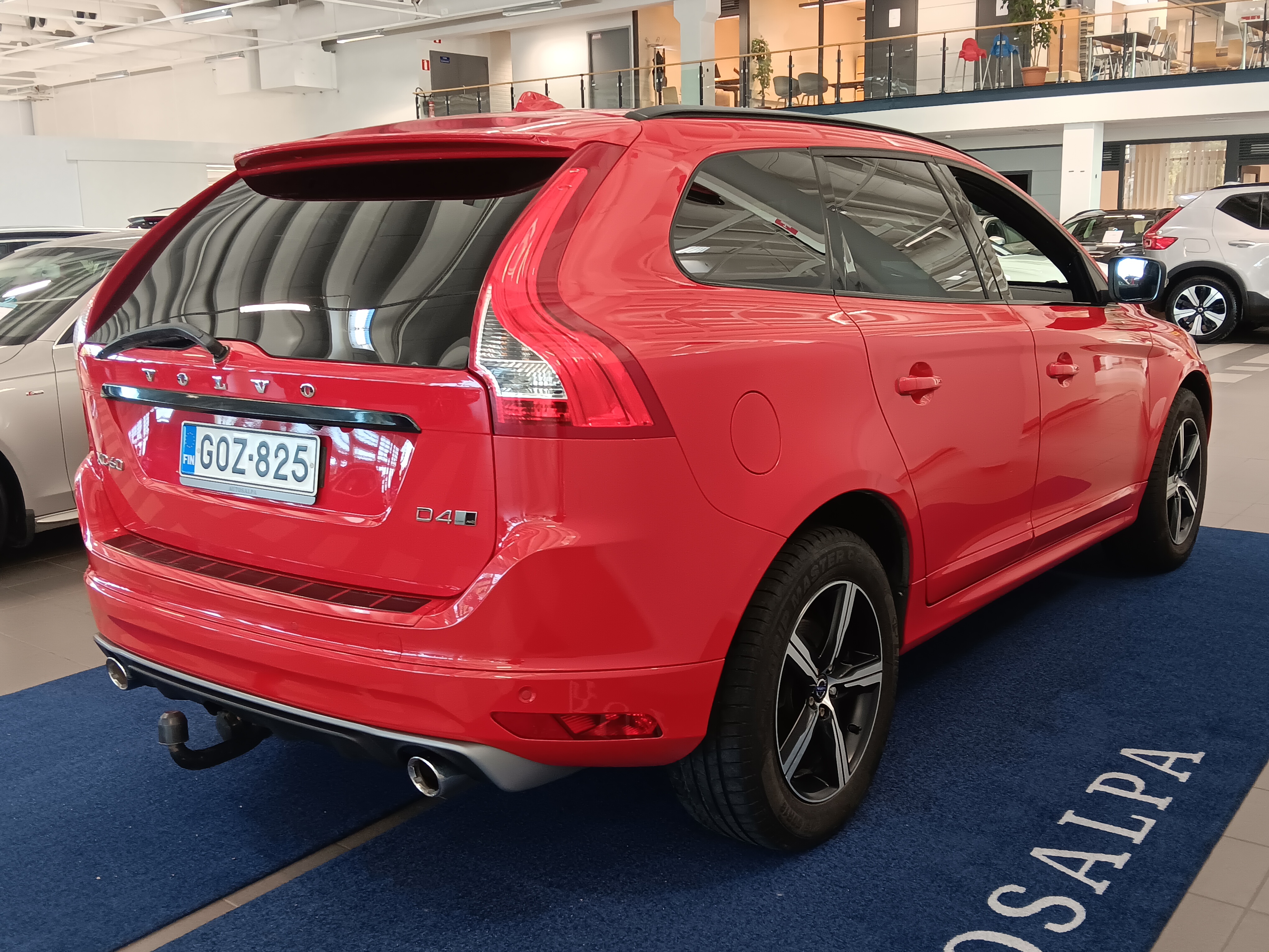 VOLVO XC60 2017