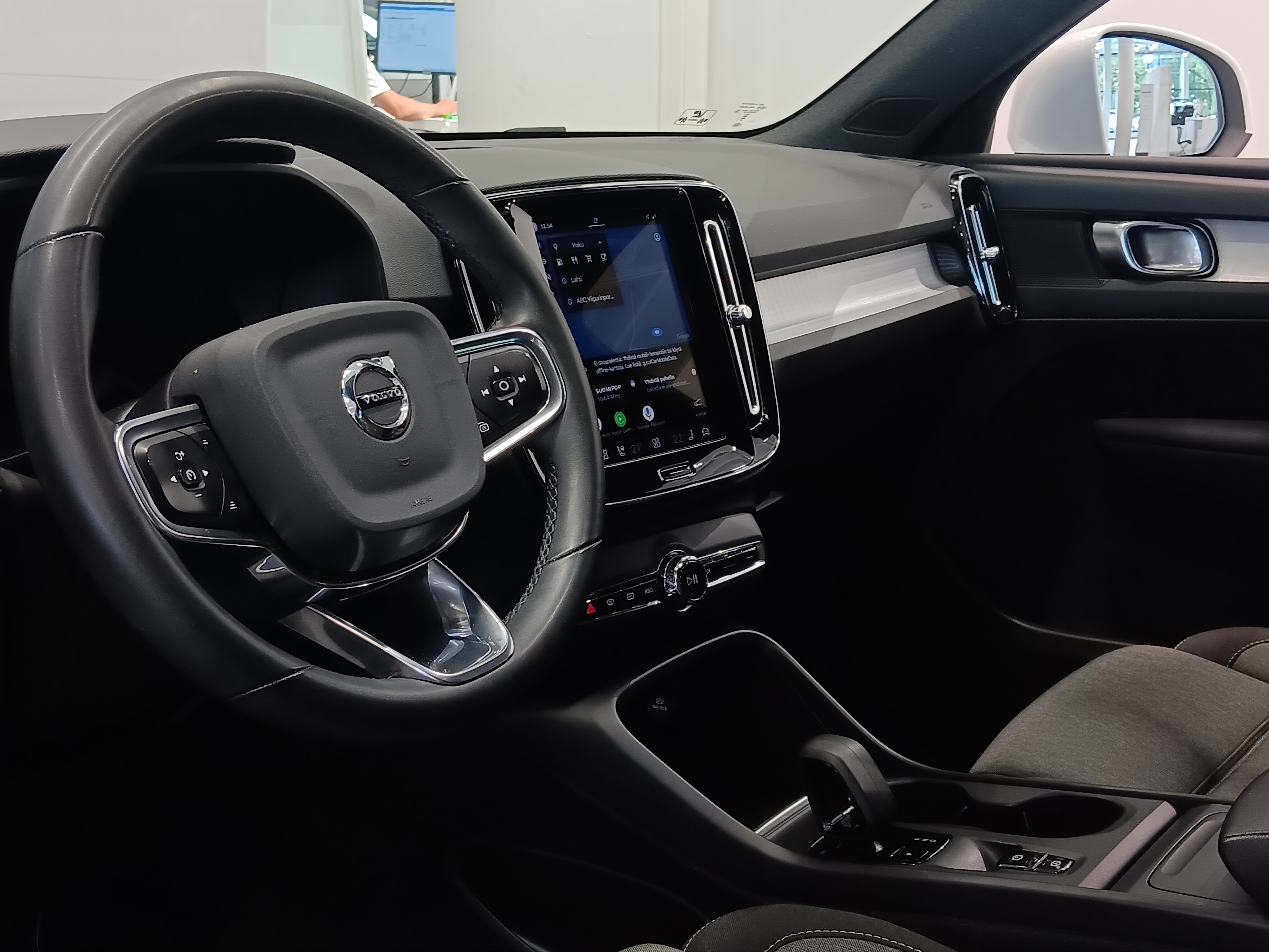 VOLVO XC40 2022