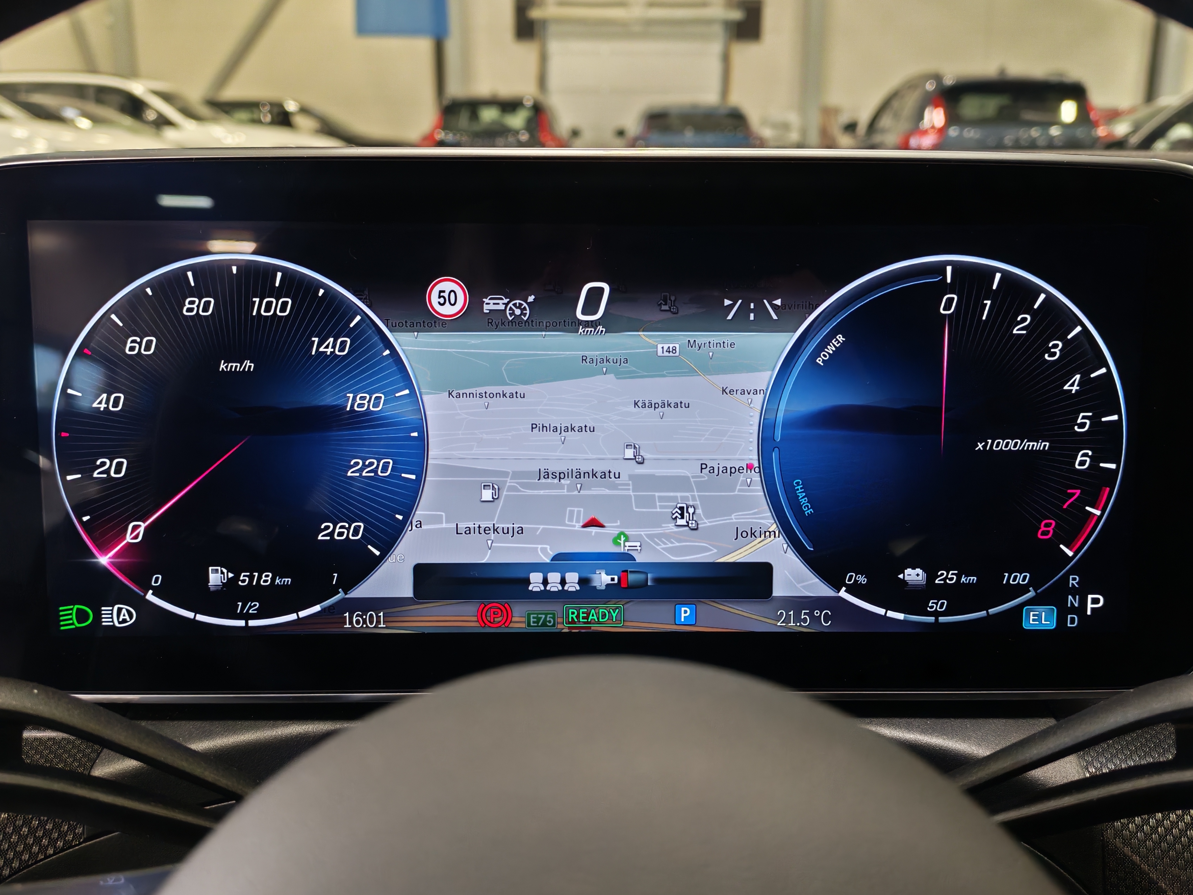 MERCEDES-BENZ C 2024