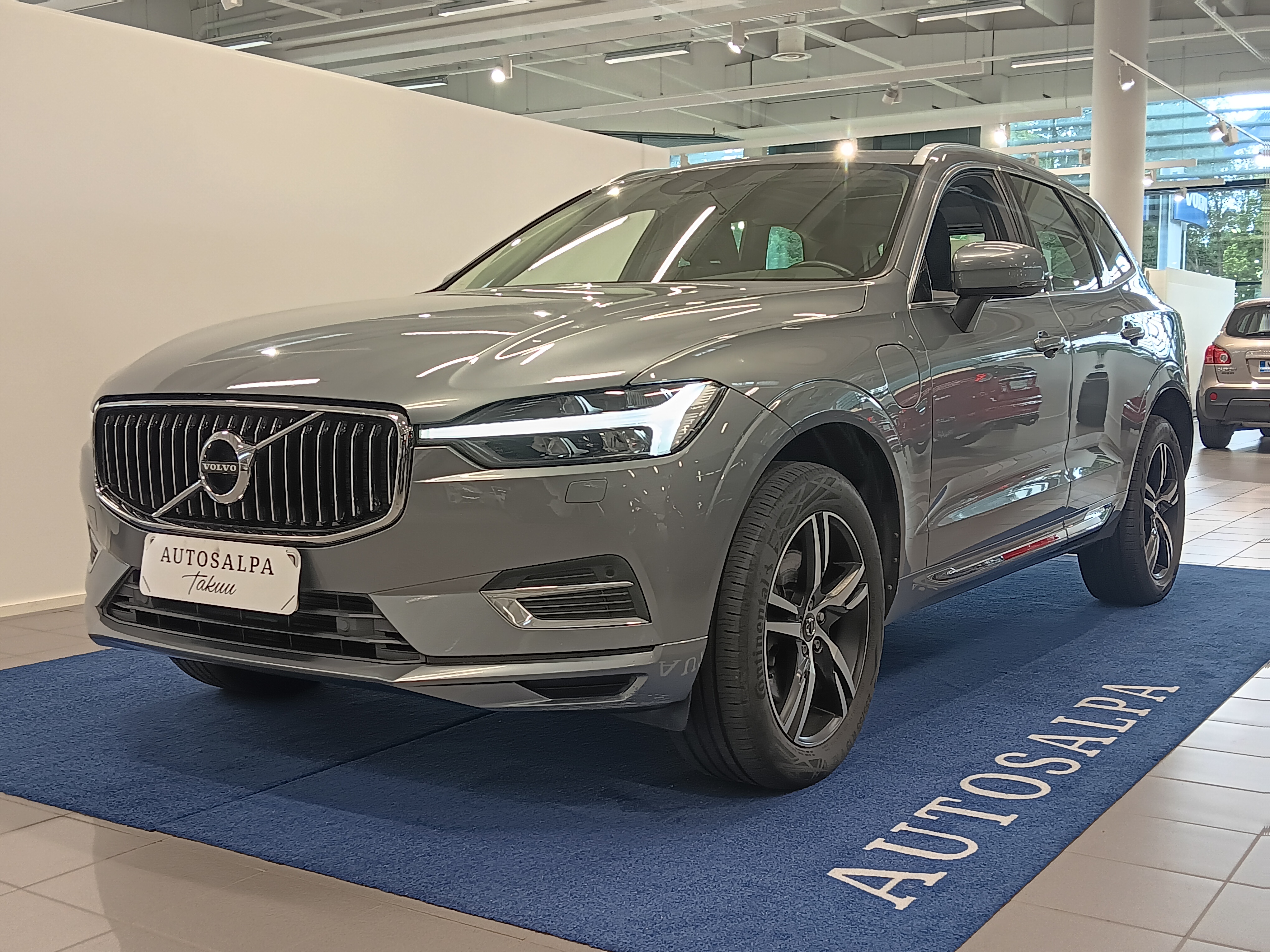 VOLVO XC60 2021
