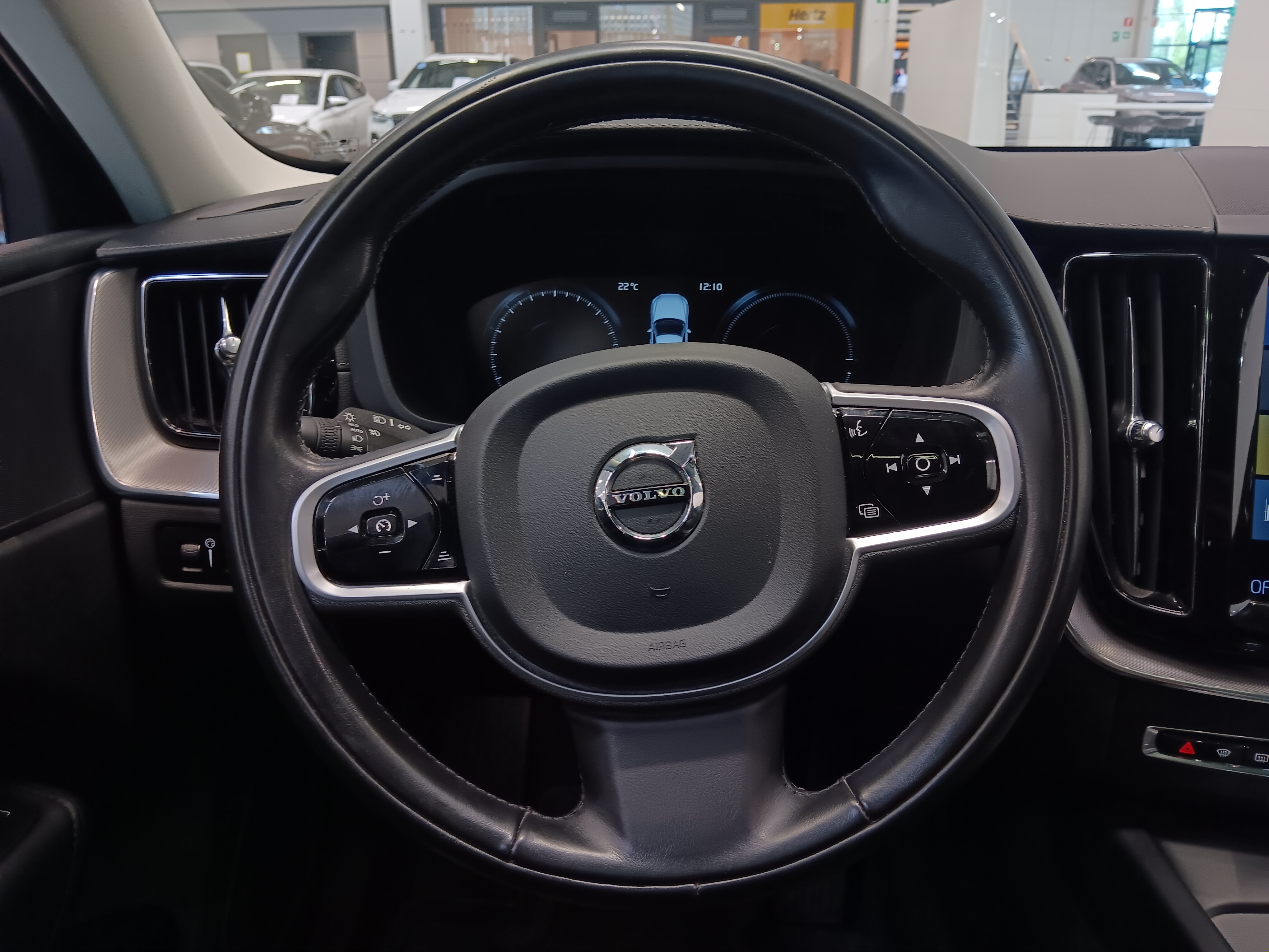 VOLVO XC60 2021