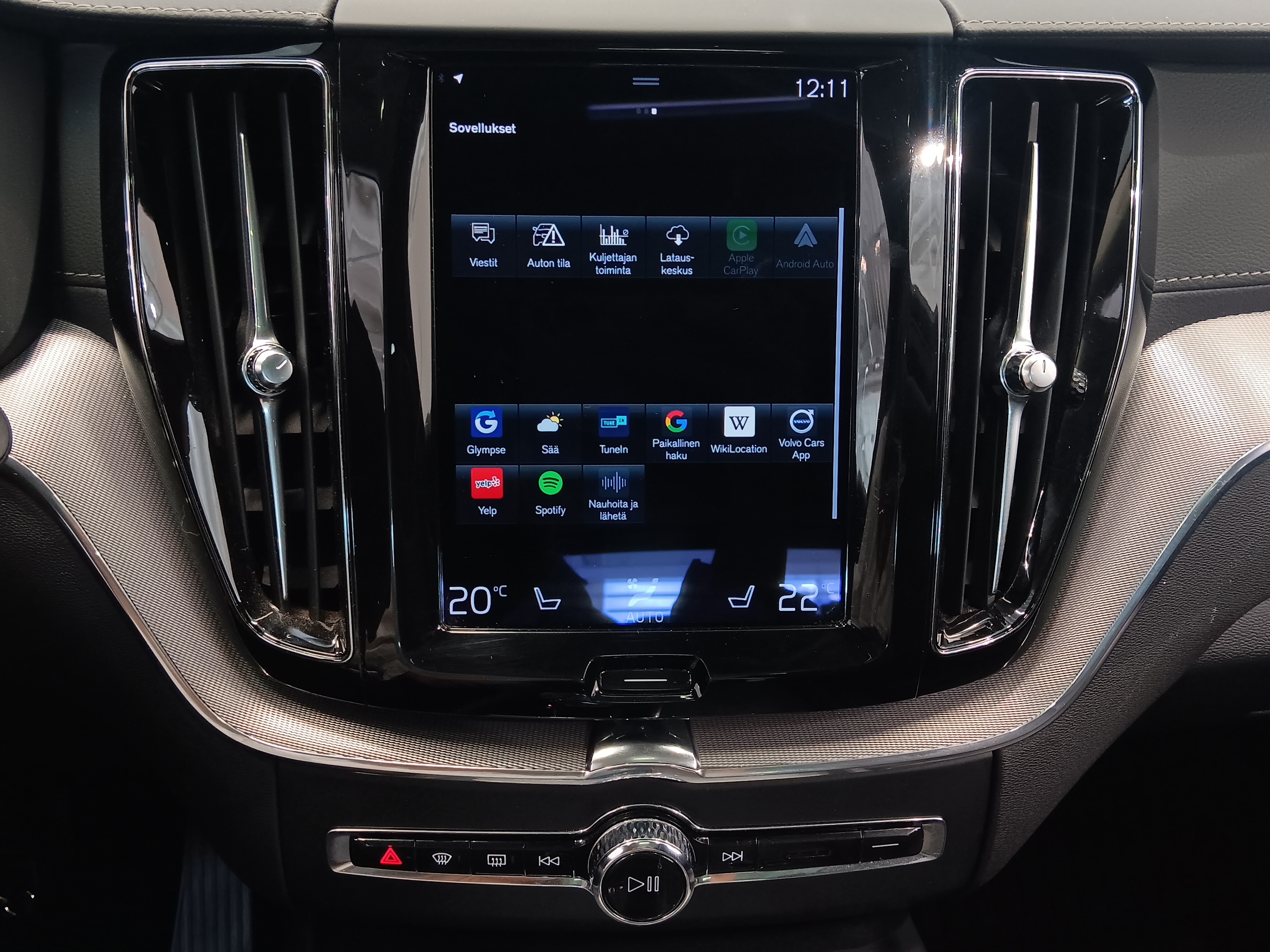 VOLVO XC60 2021