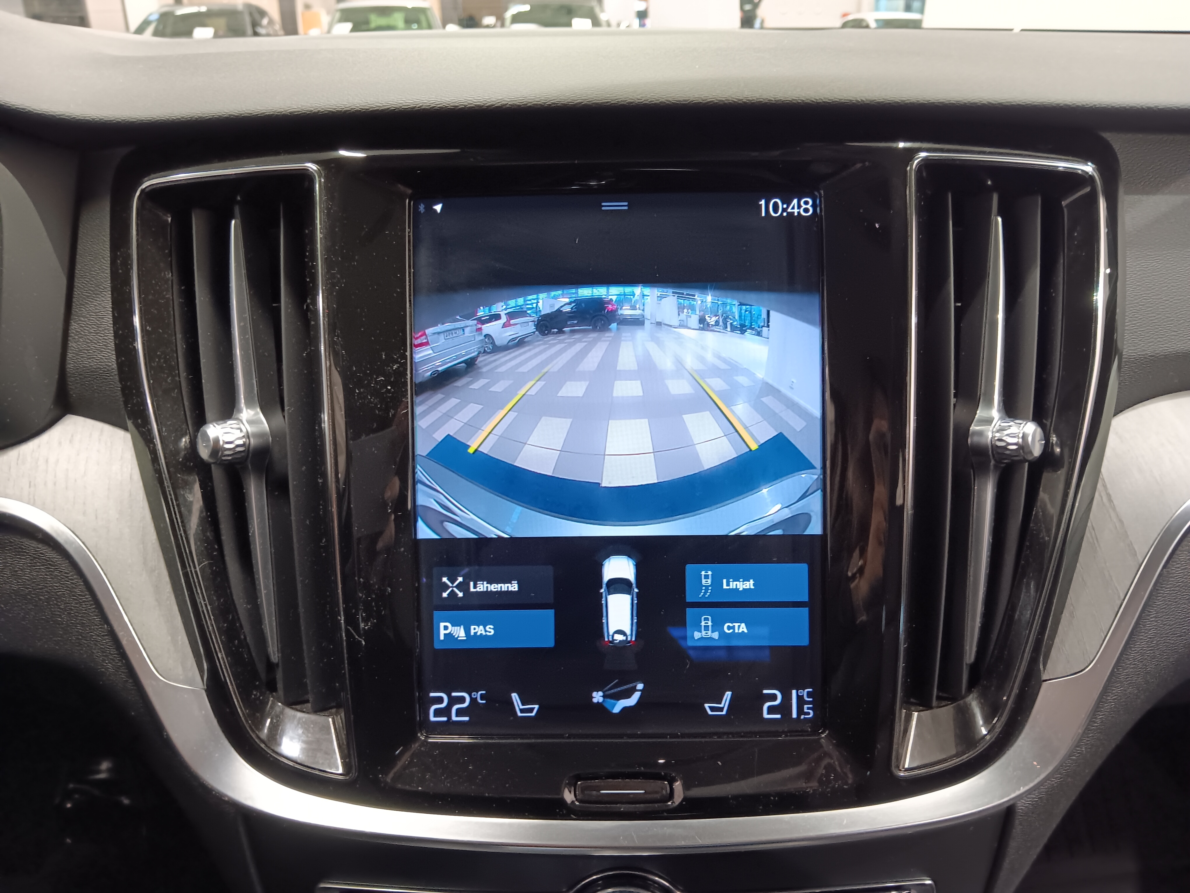 VOLVO V60 2021
