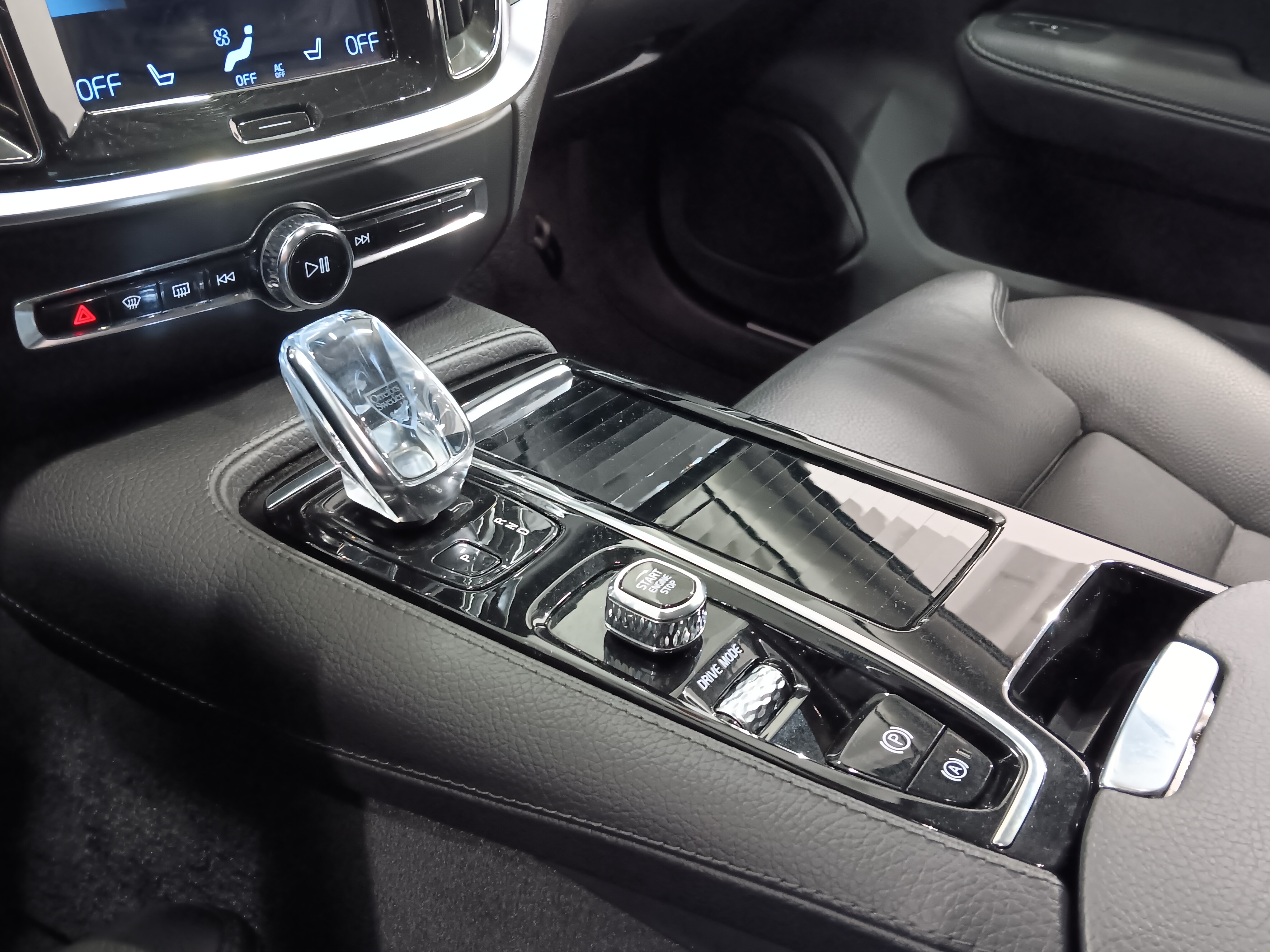 VOLVO V60 2021