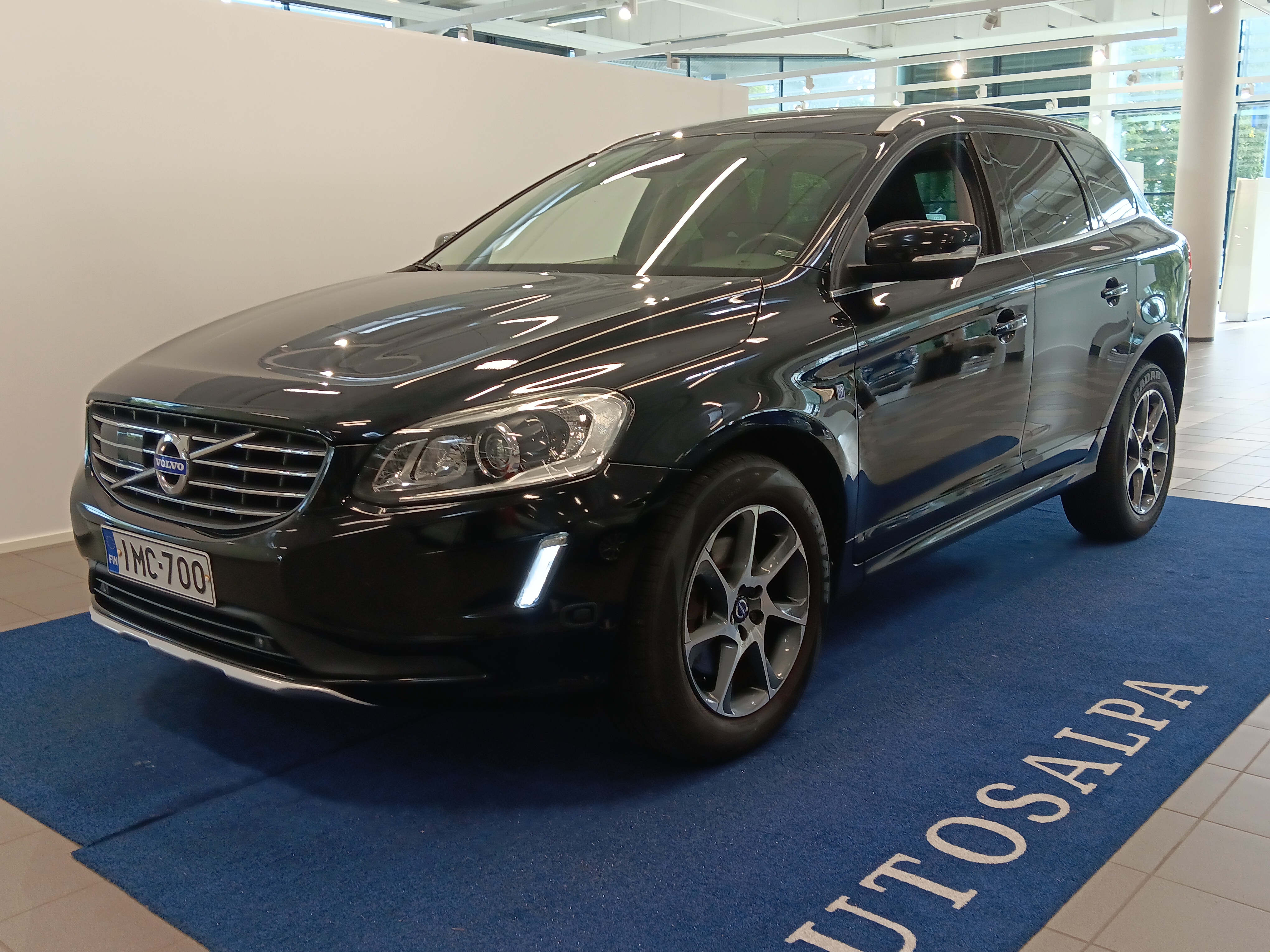 VOLVO XC60 2015