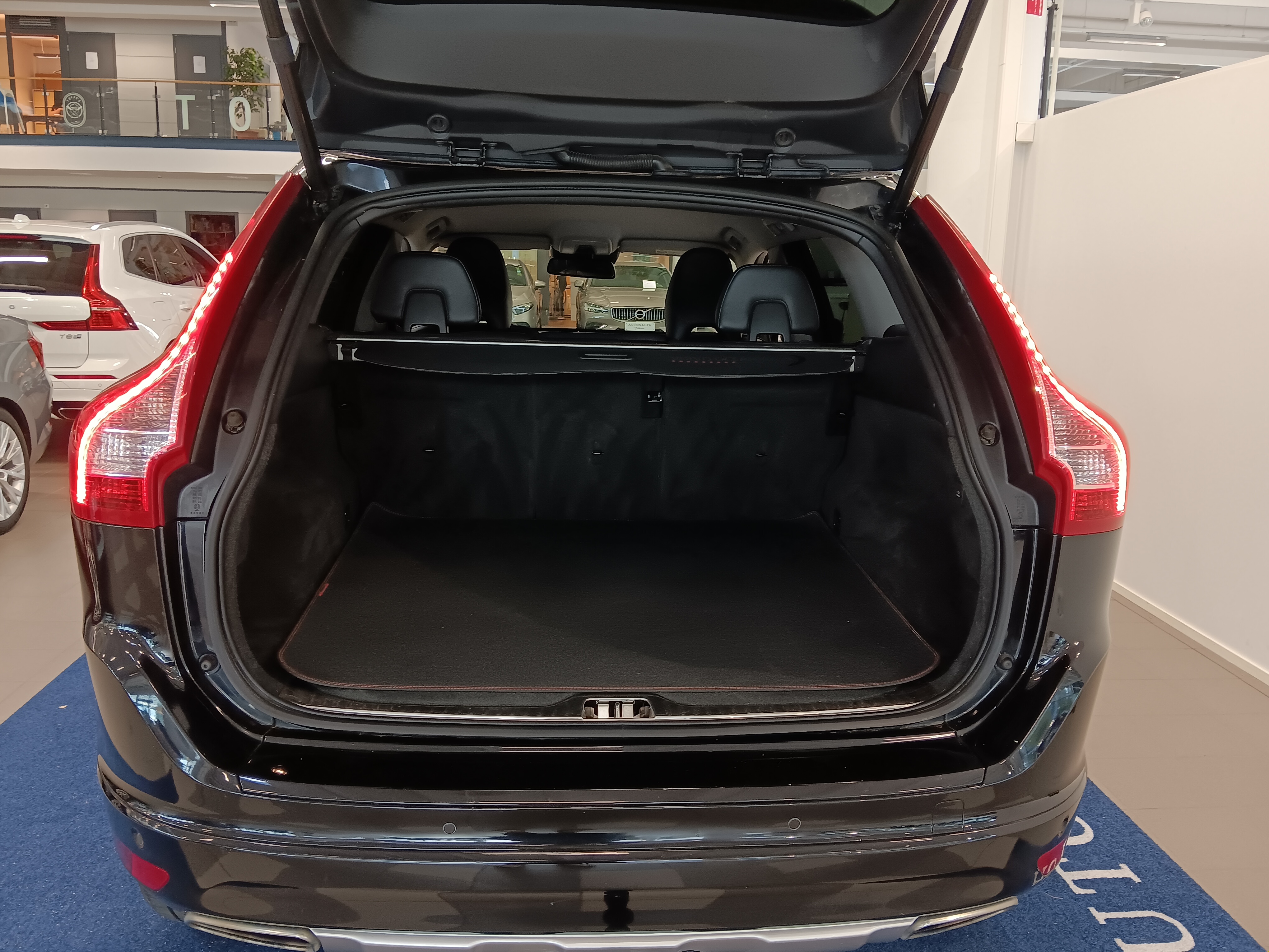 VOLVO XC60 2015
