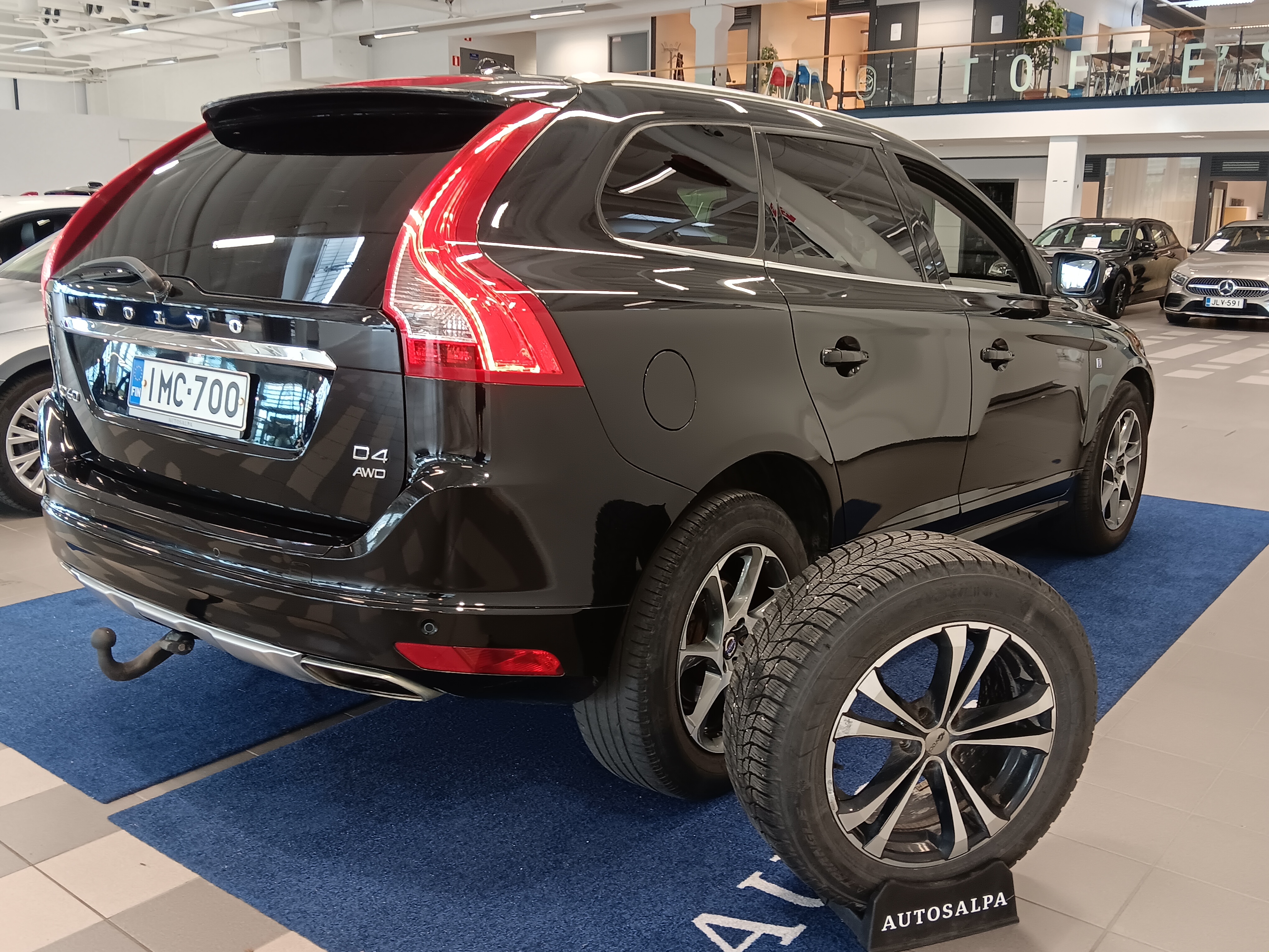 VOLVO XC60 2015