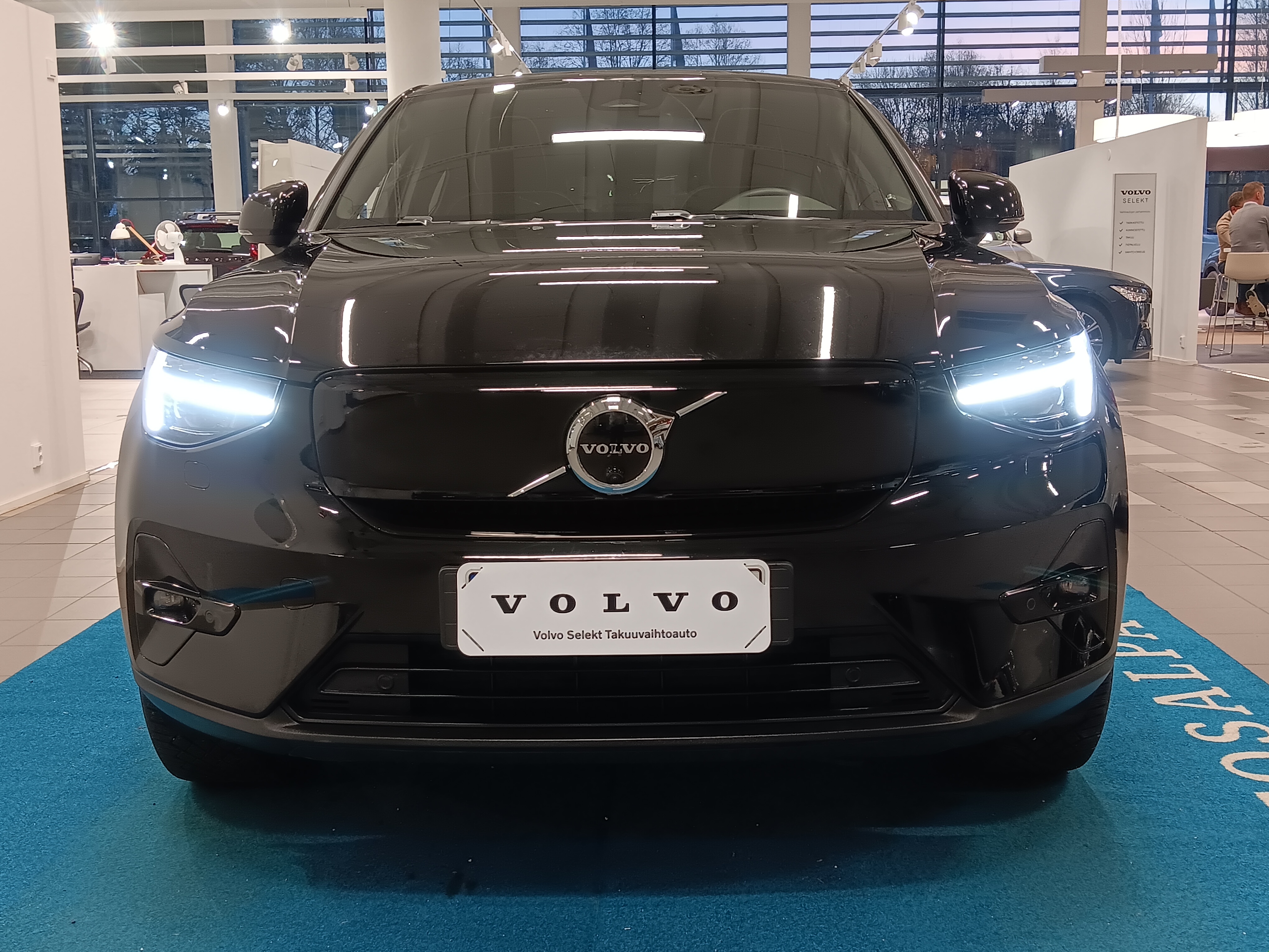 VOLVO C40 2023