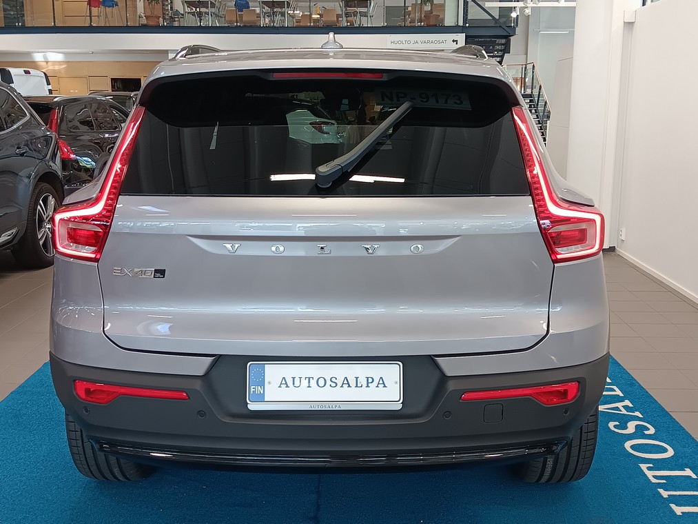 VOLVO EX40 2026