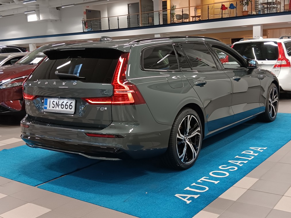 VOLVO V60 2026