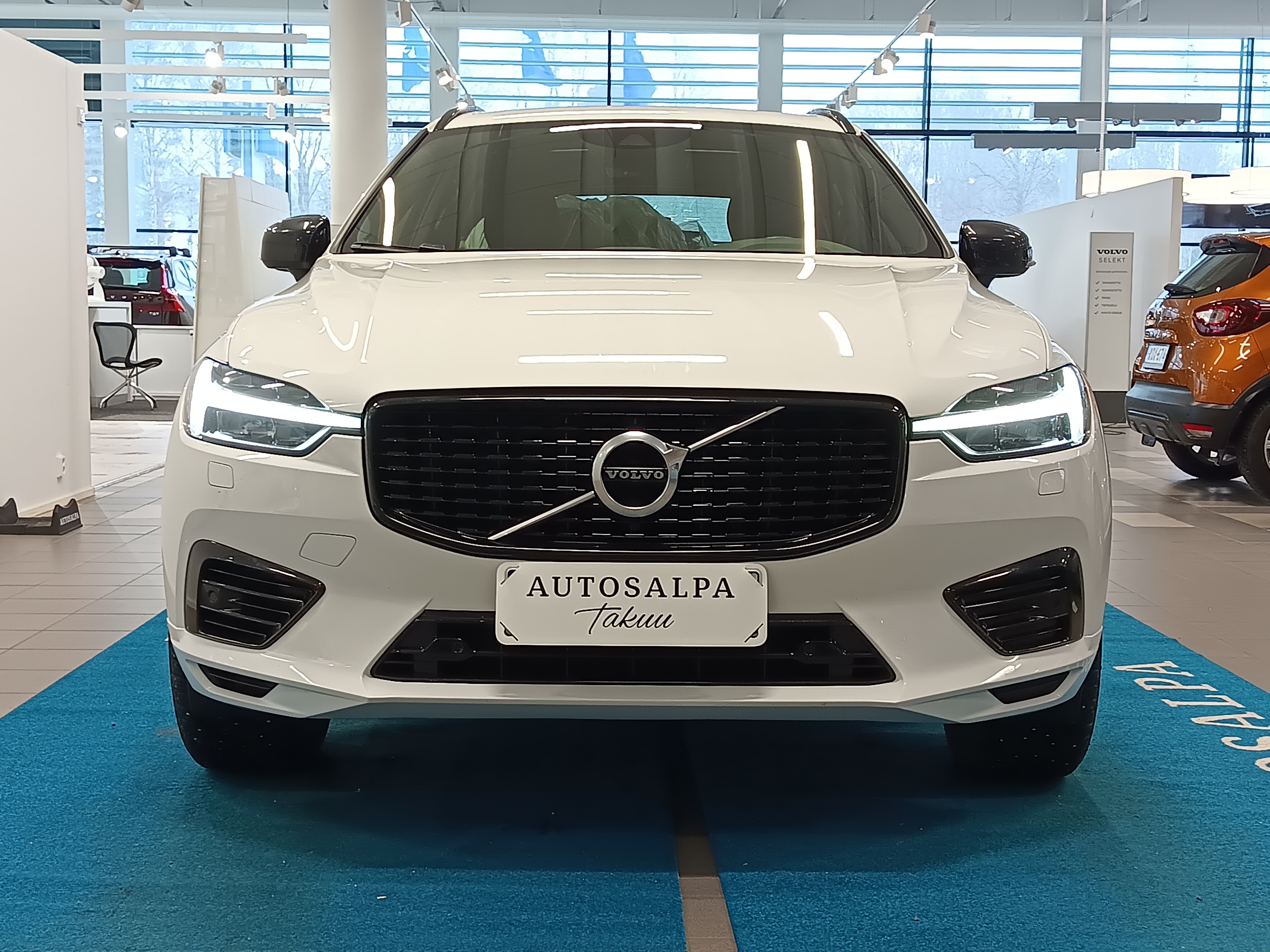 VOLVO XC60 2021