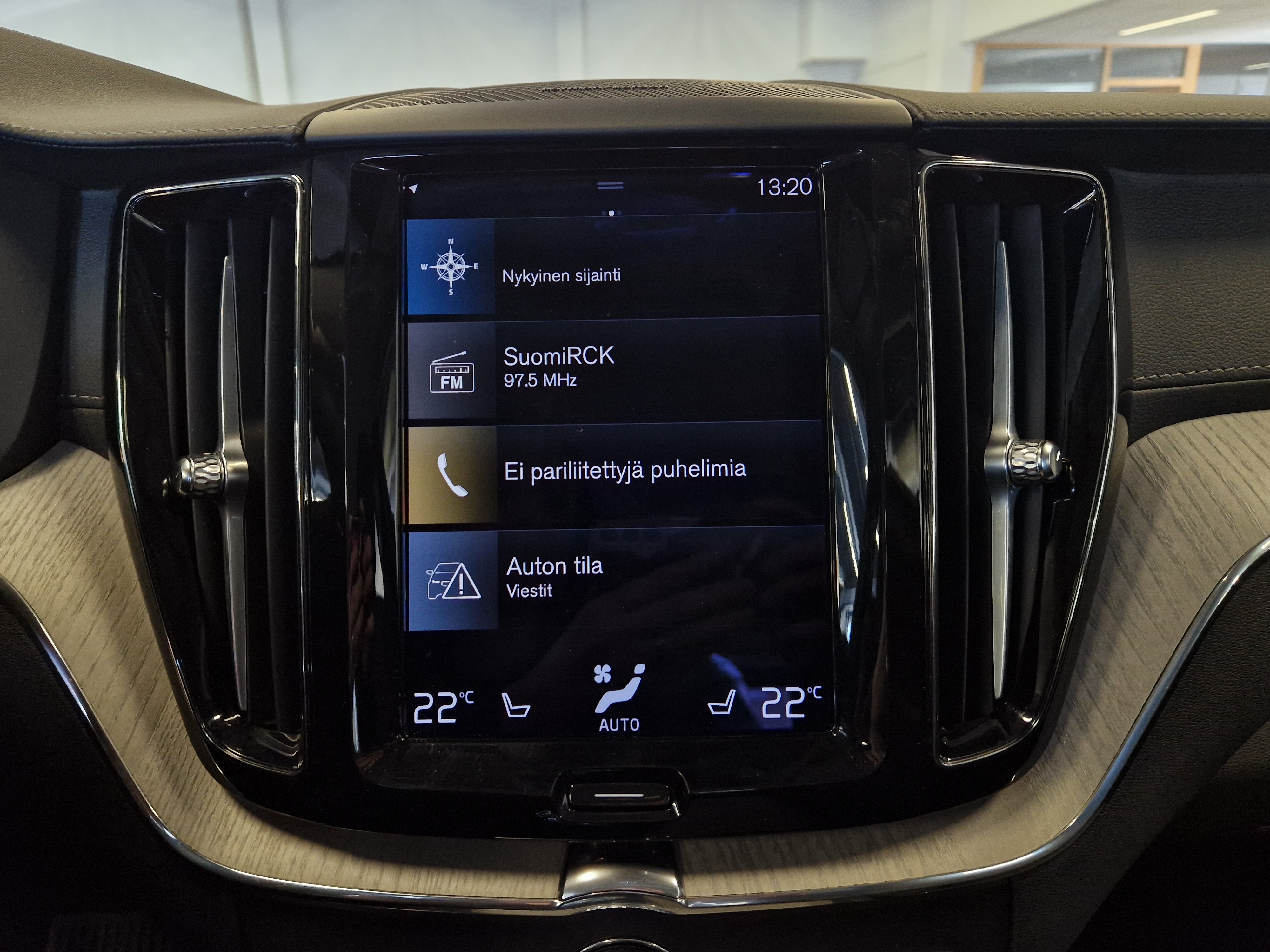 VOLVO XC60 2021