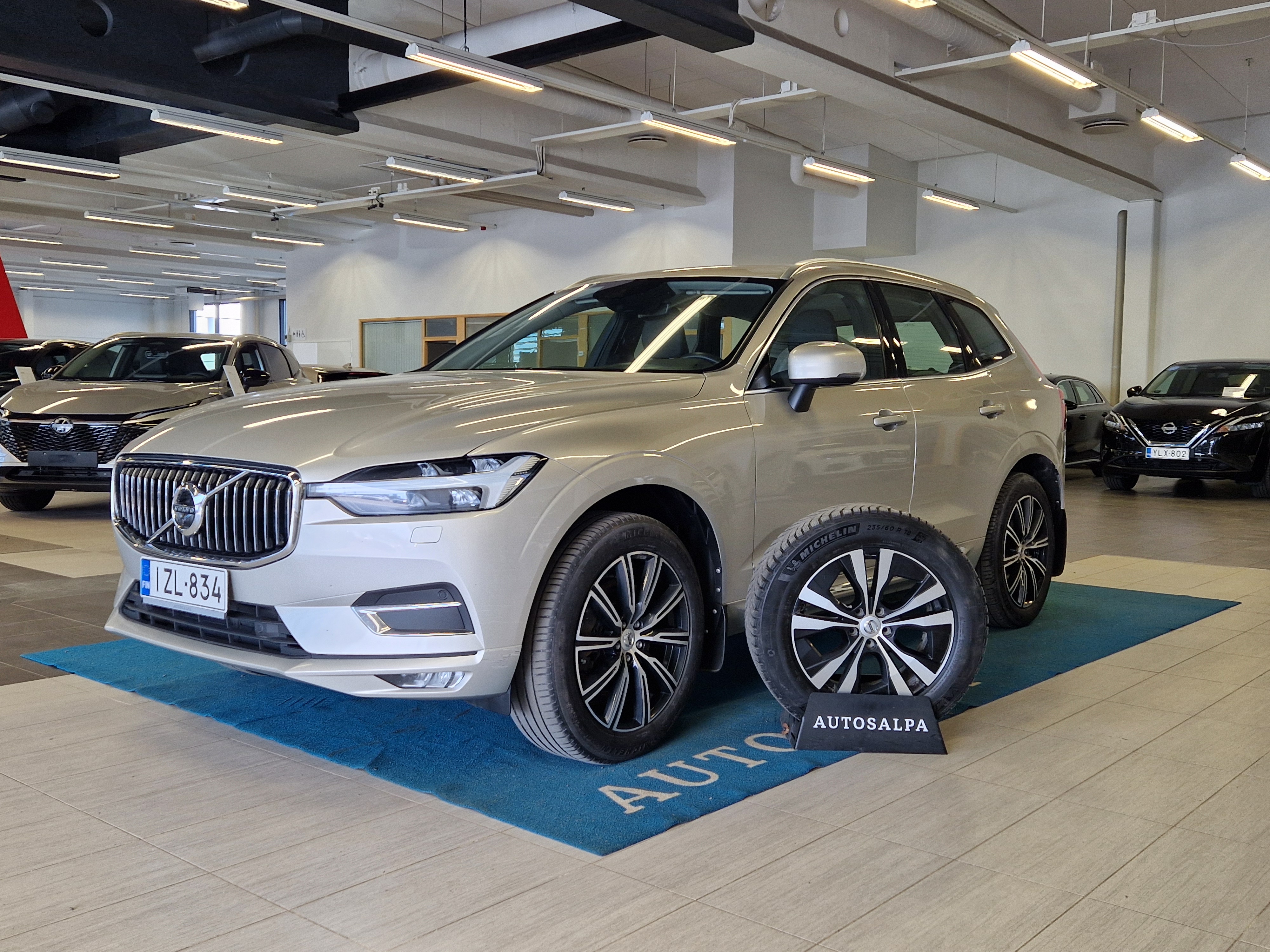 VOLVO XC60 2021