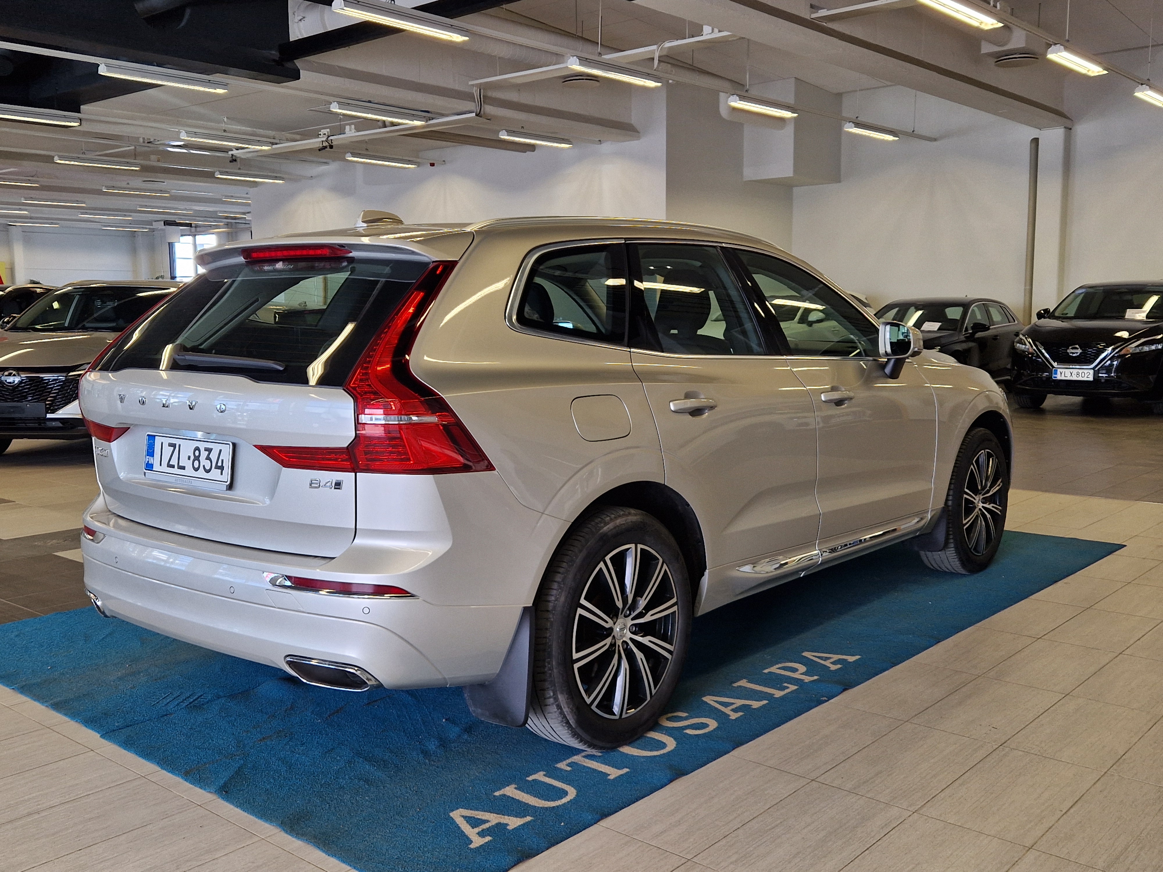 VOLVO XC60 2021