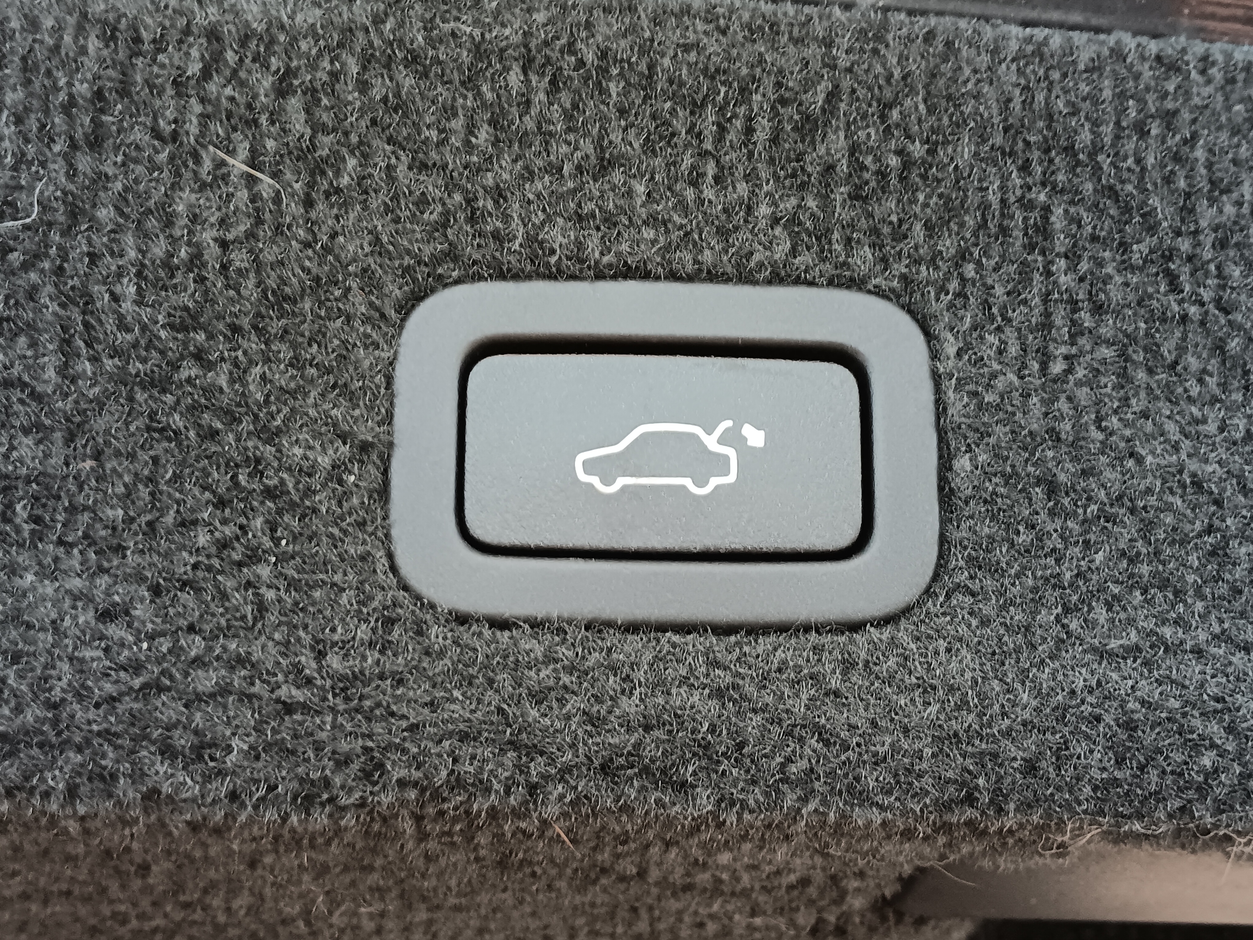 VOLVO V70 2016