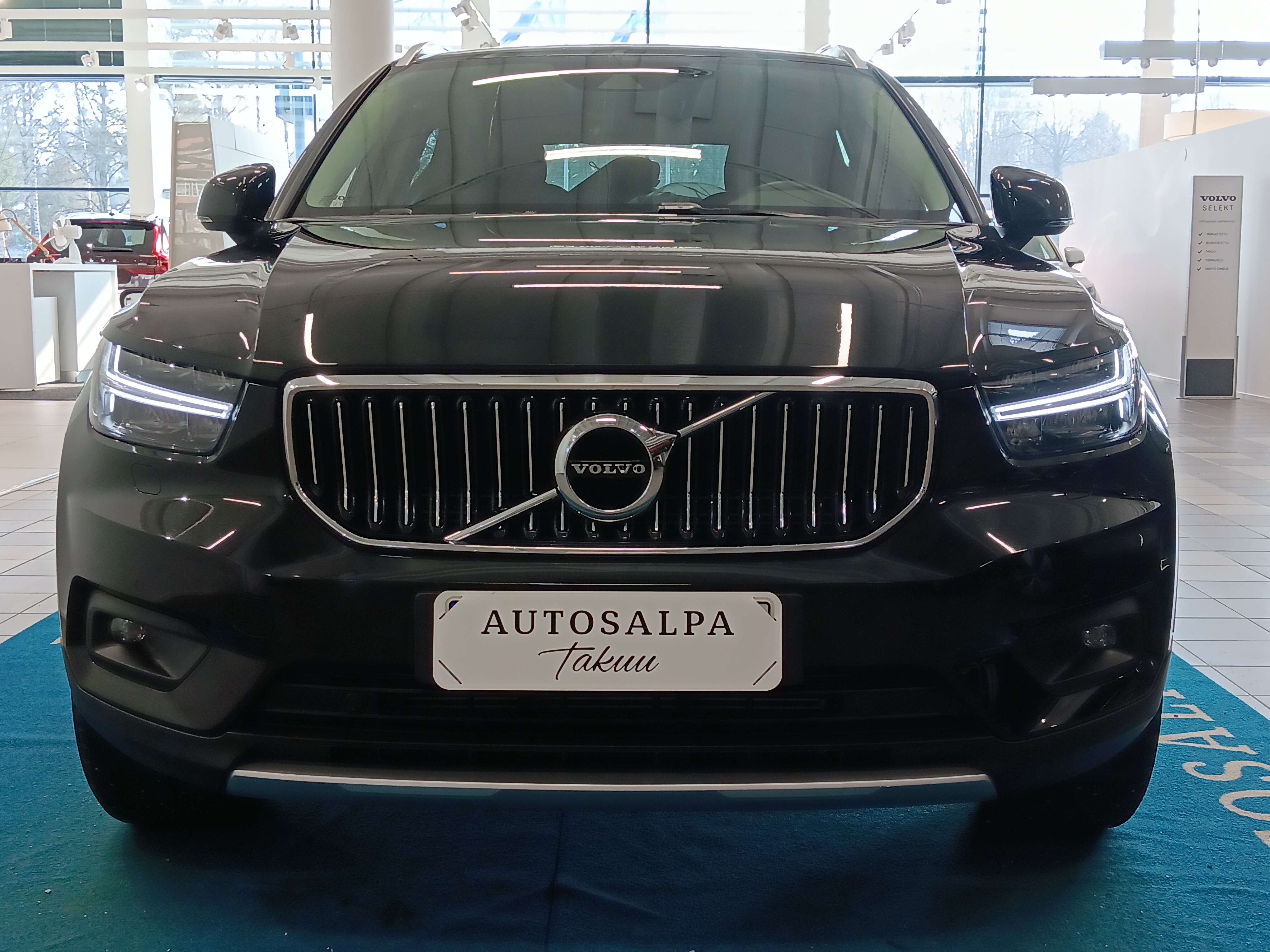 VOLVO XC40 2021