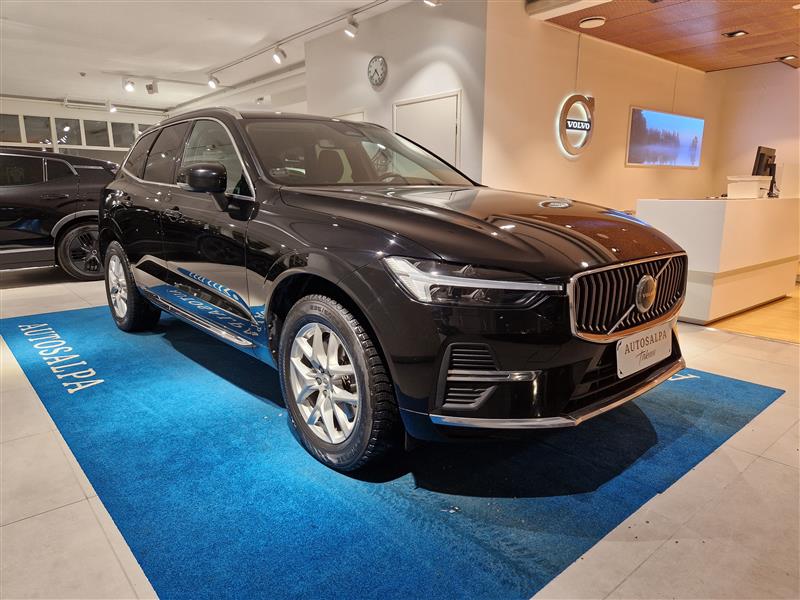 VOLVO XC60 2022