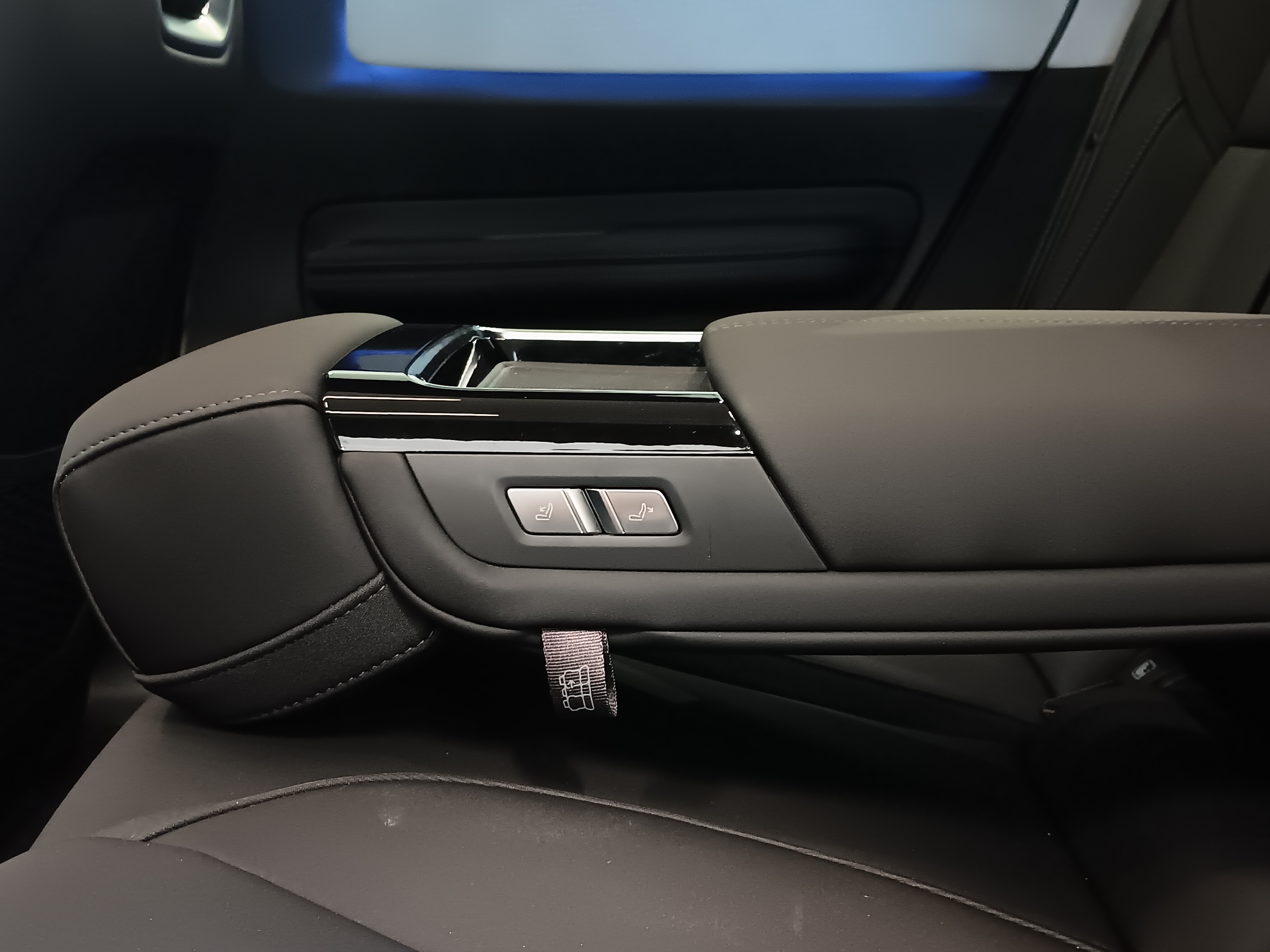 POLESTAR 4 2026