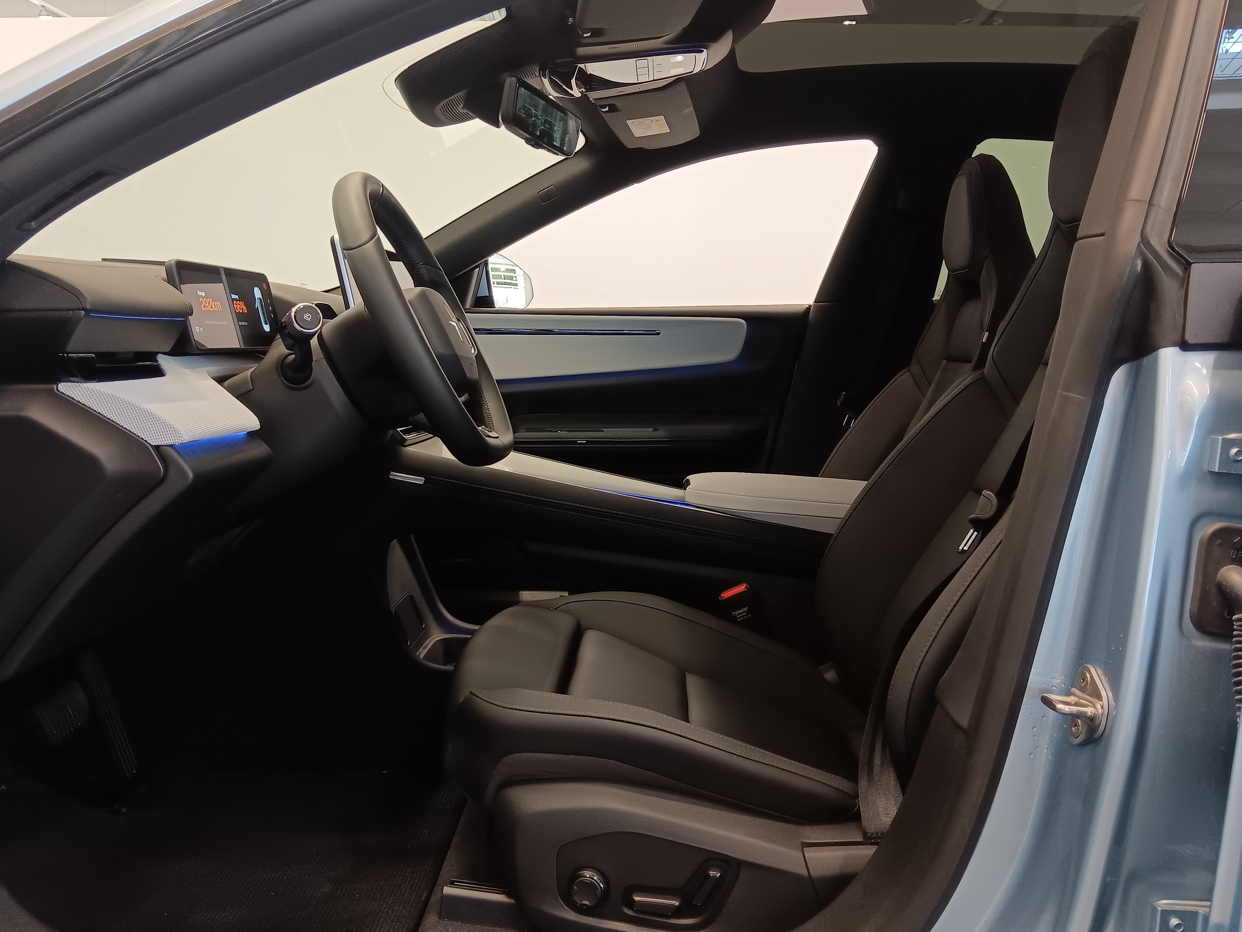 POLESTAR 4 2026