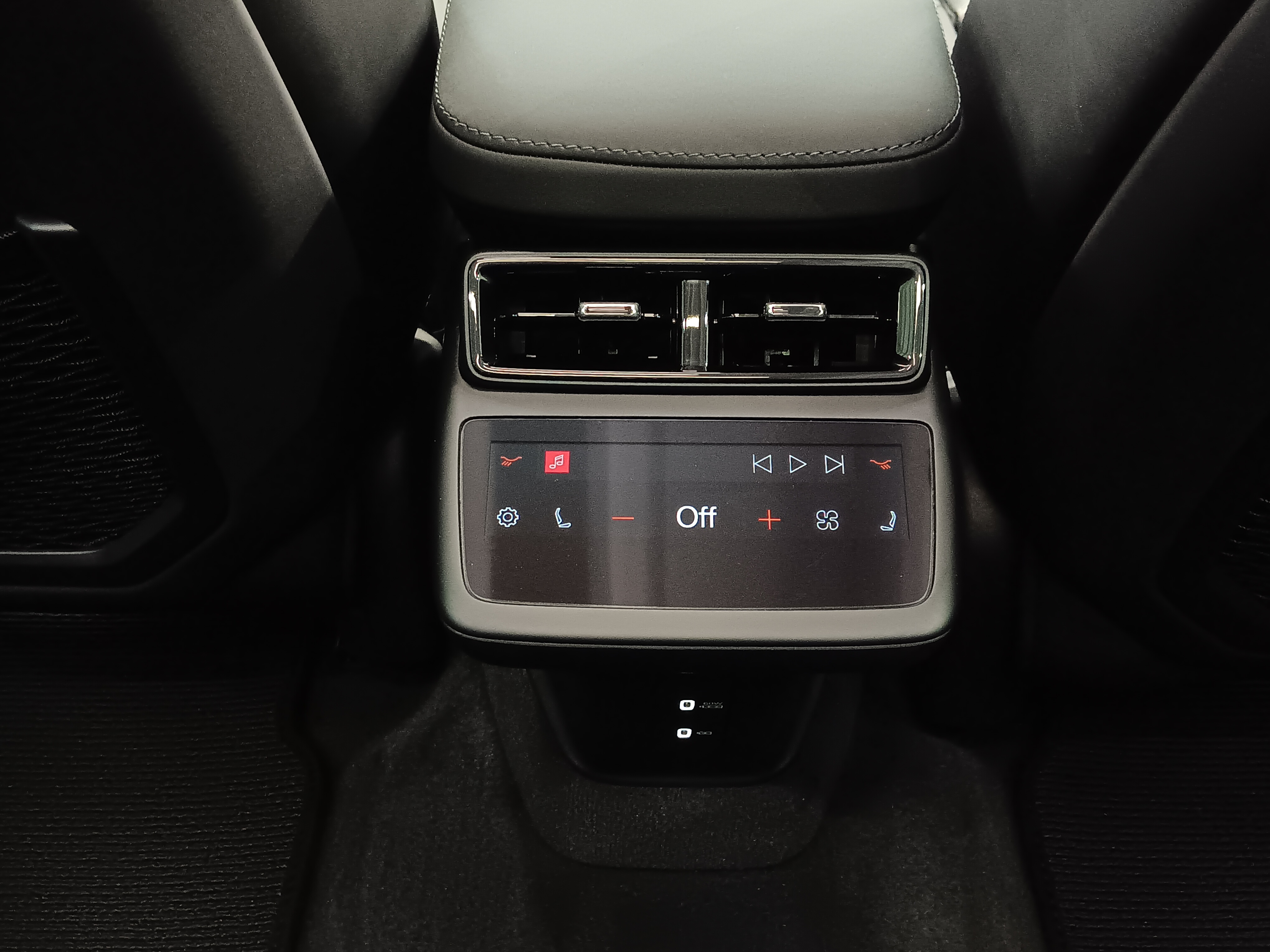POLESTAR 4 2026