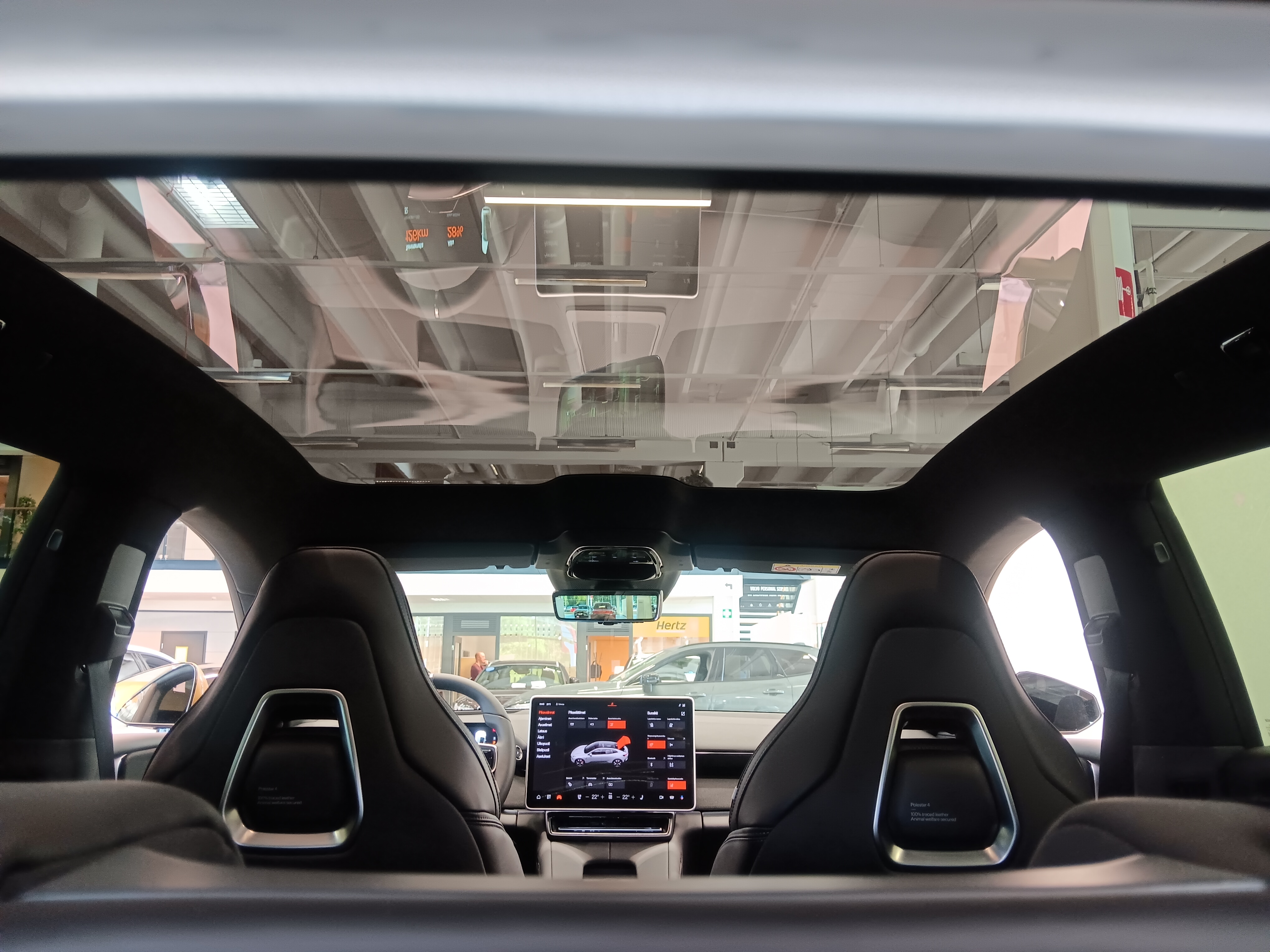 POLESTAR 4 2026