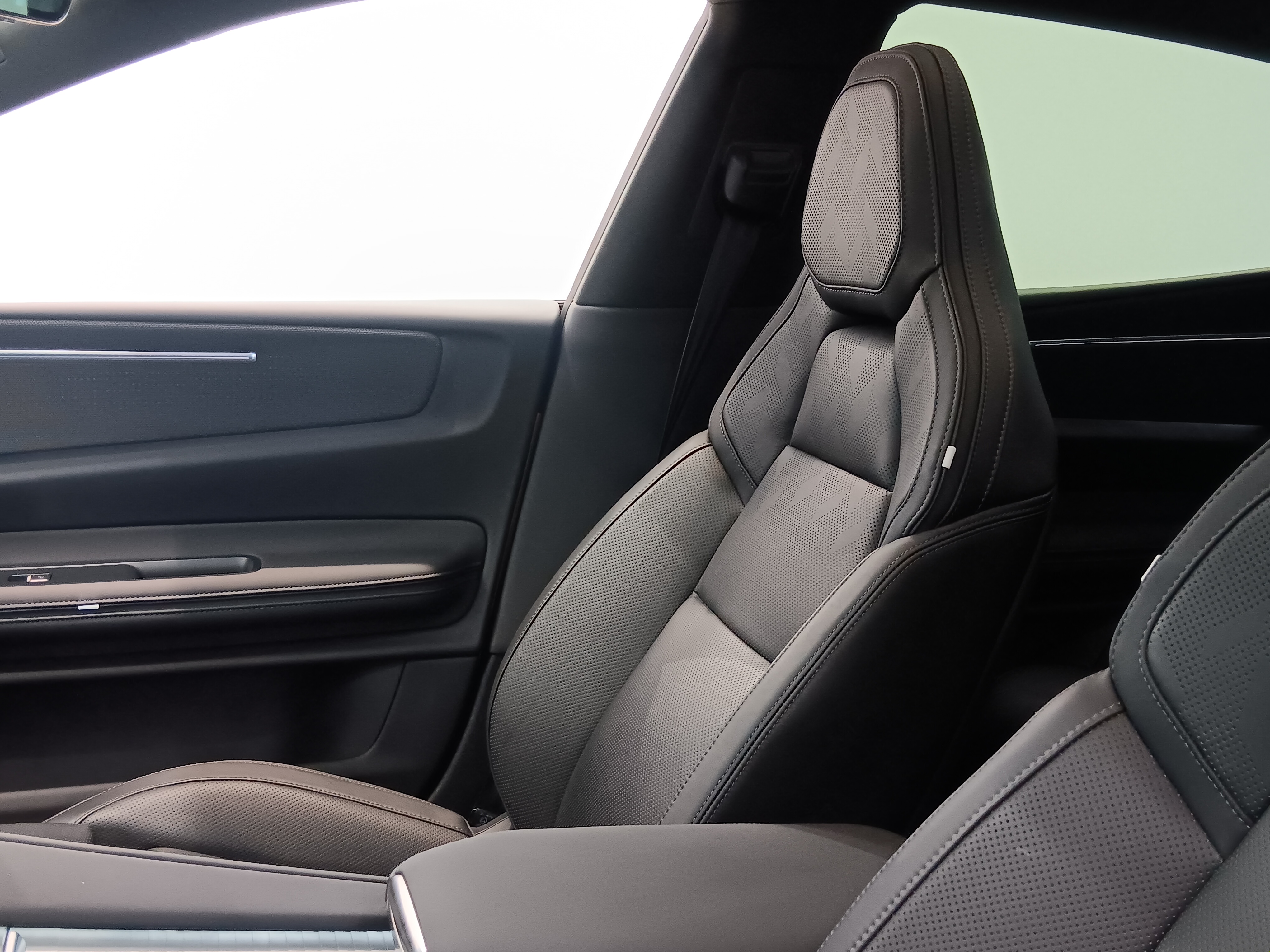 POLESTAR 4 2026