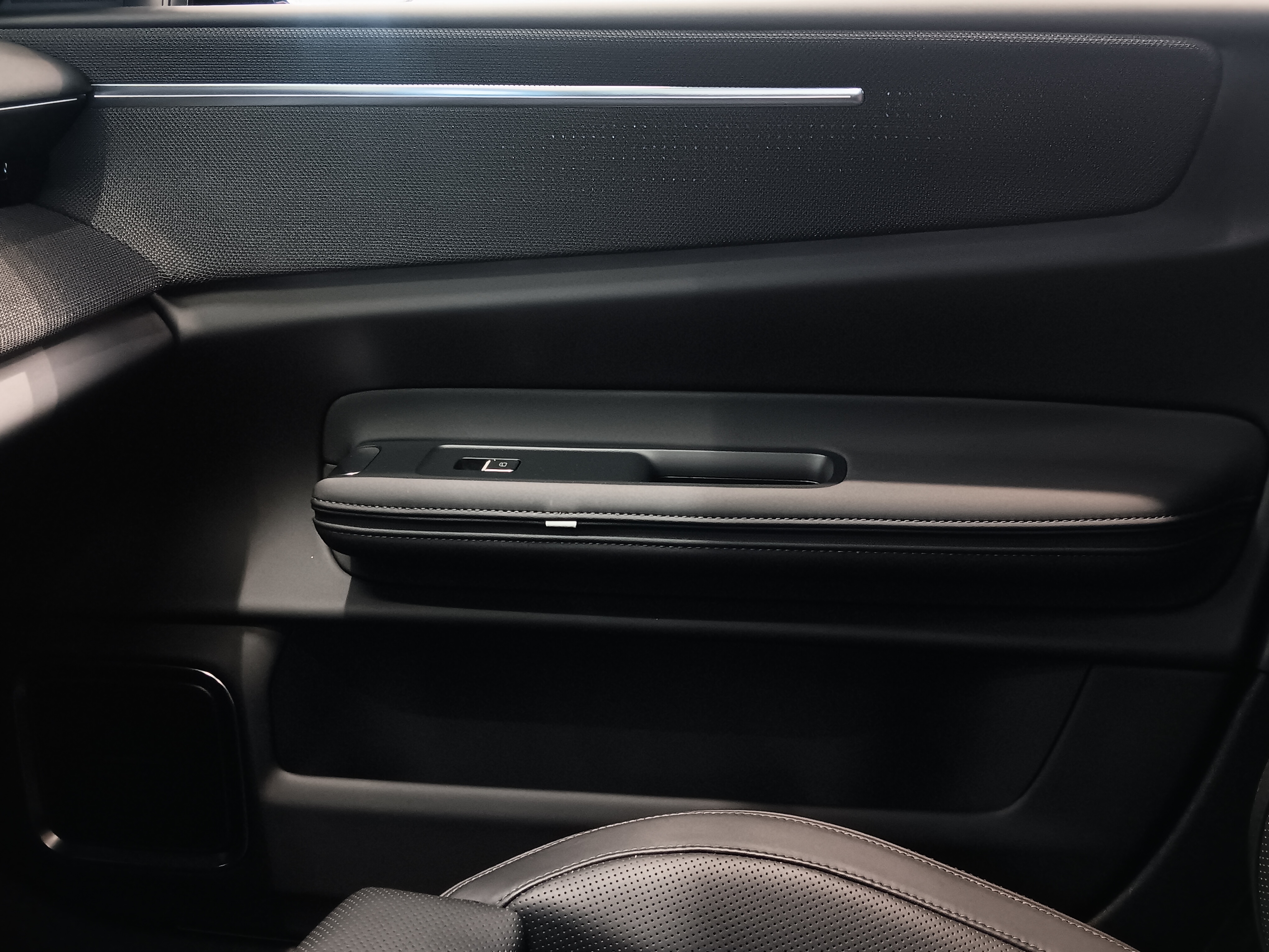 POLESTAR 4 2026