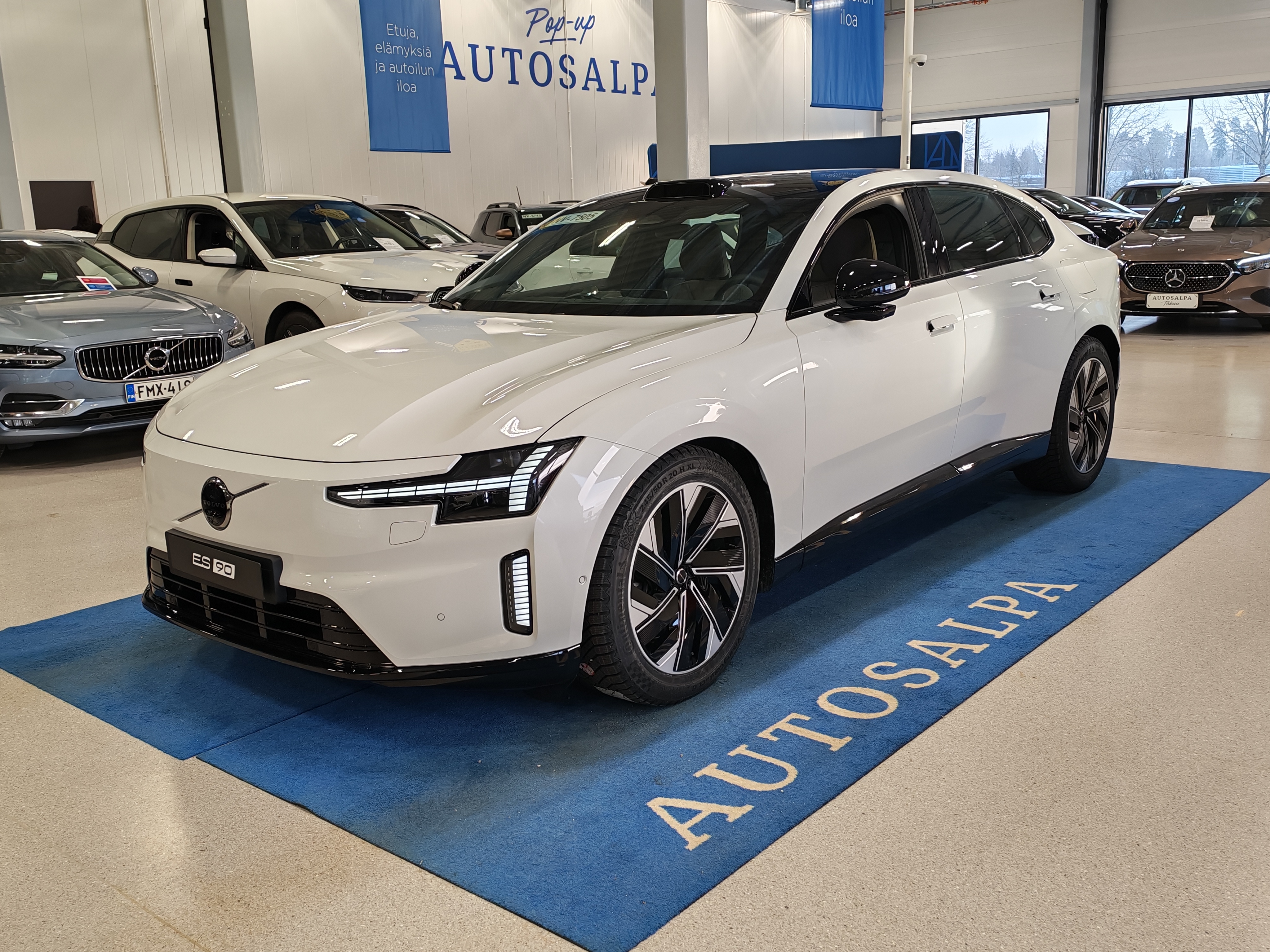 VOLVO ES90 2026