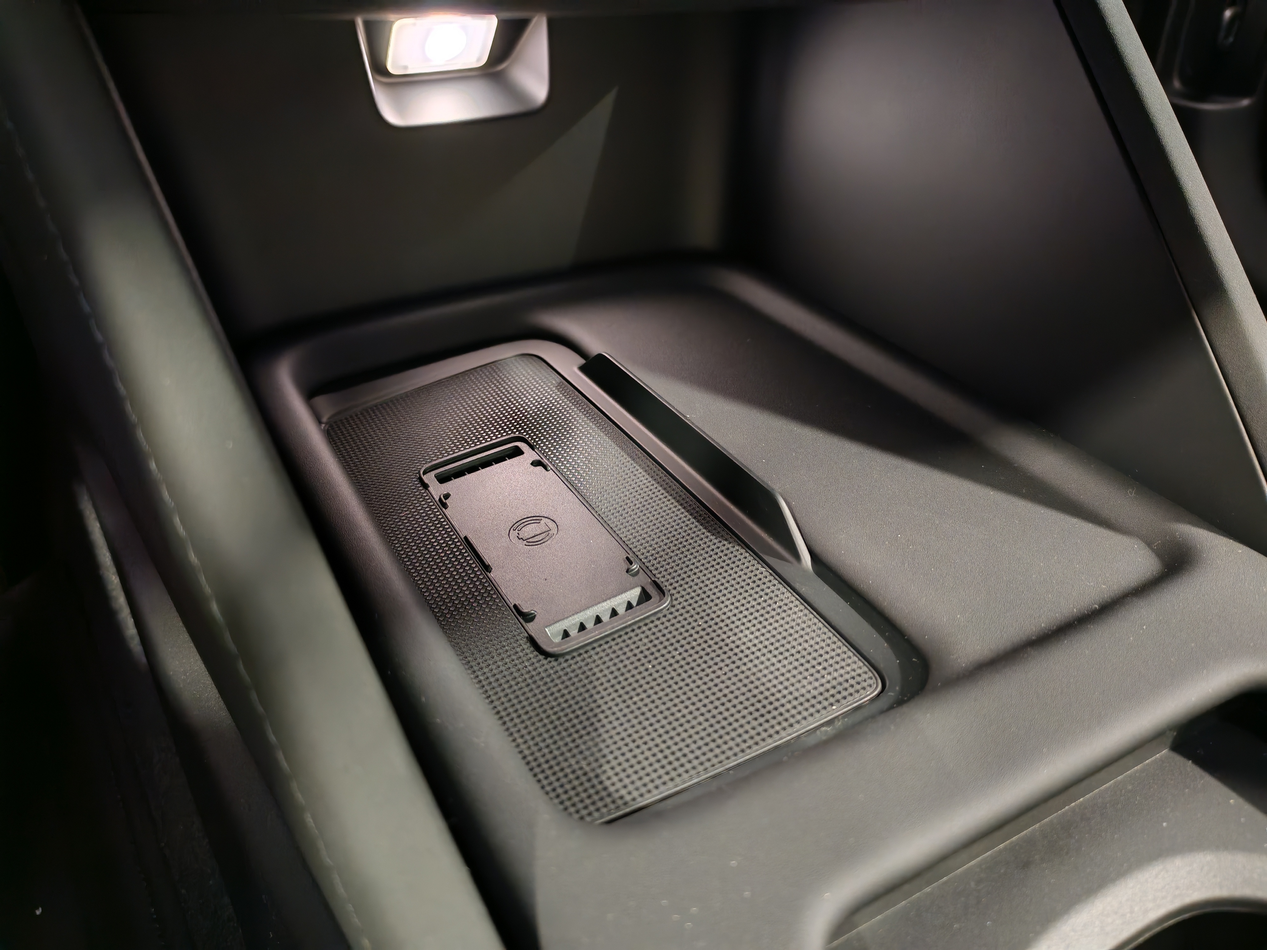 VOLVO ES90 2026