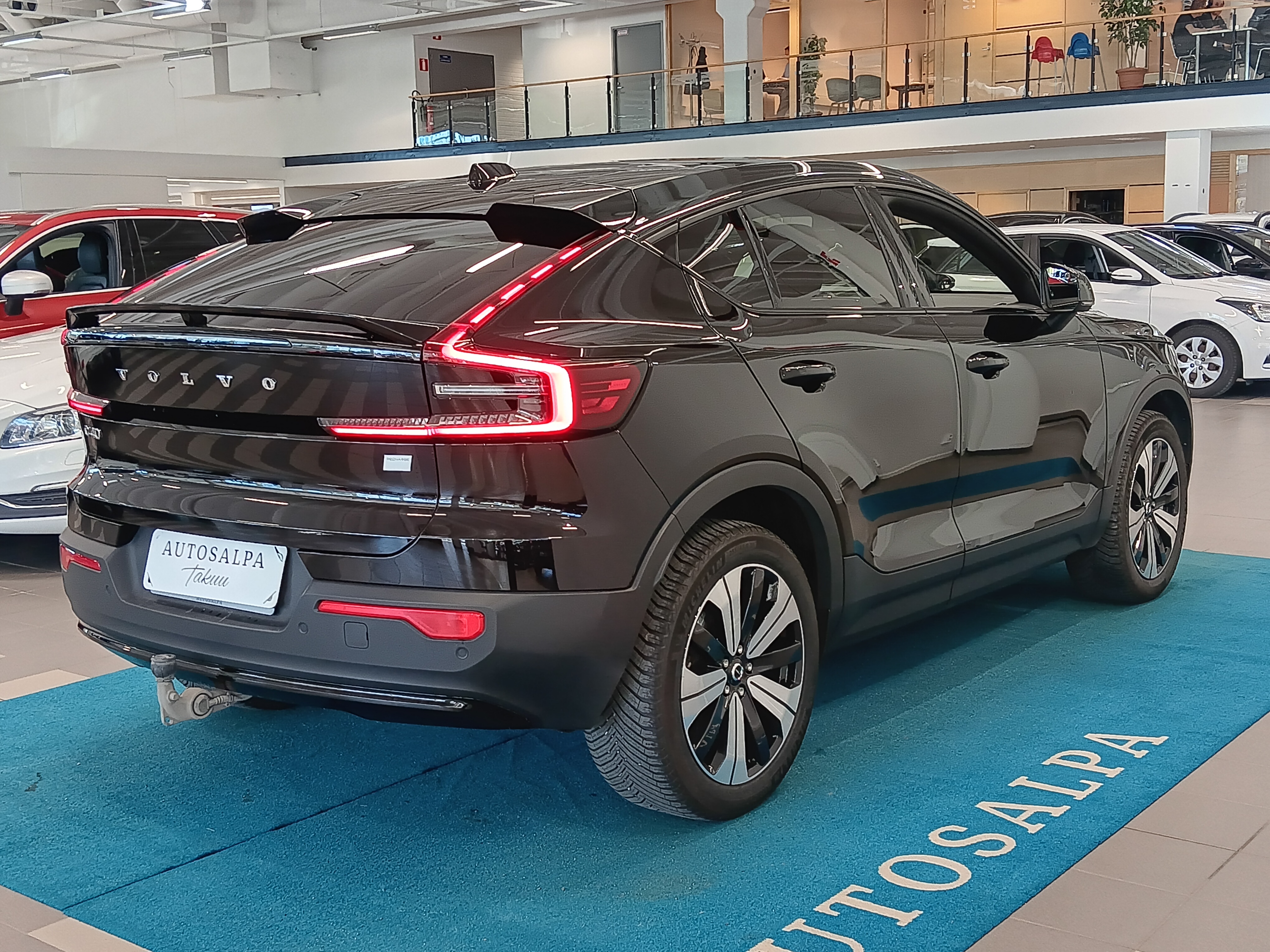 VOLVO C40 2023