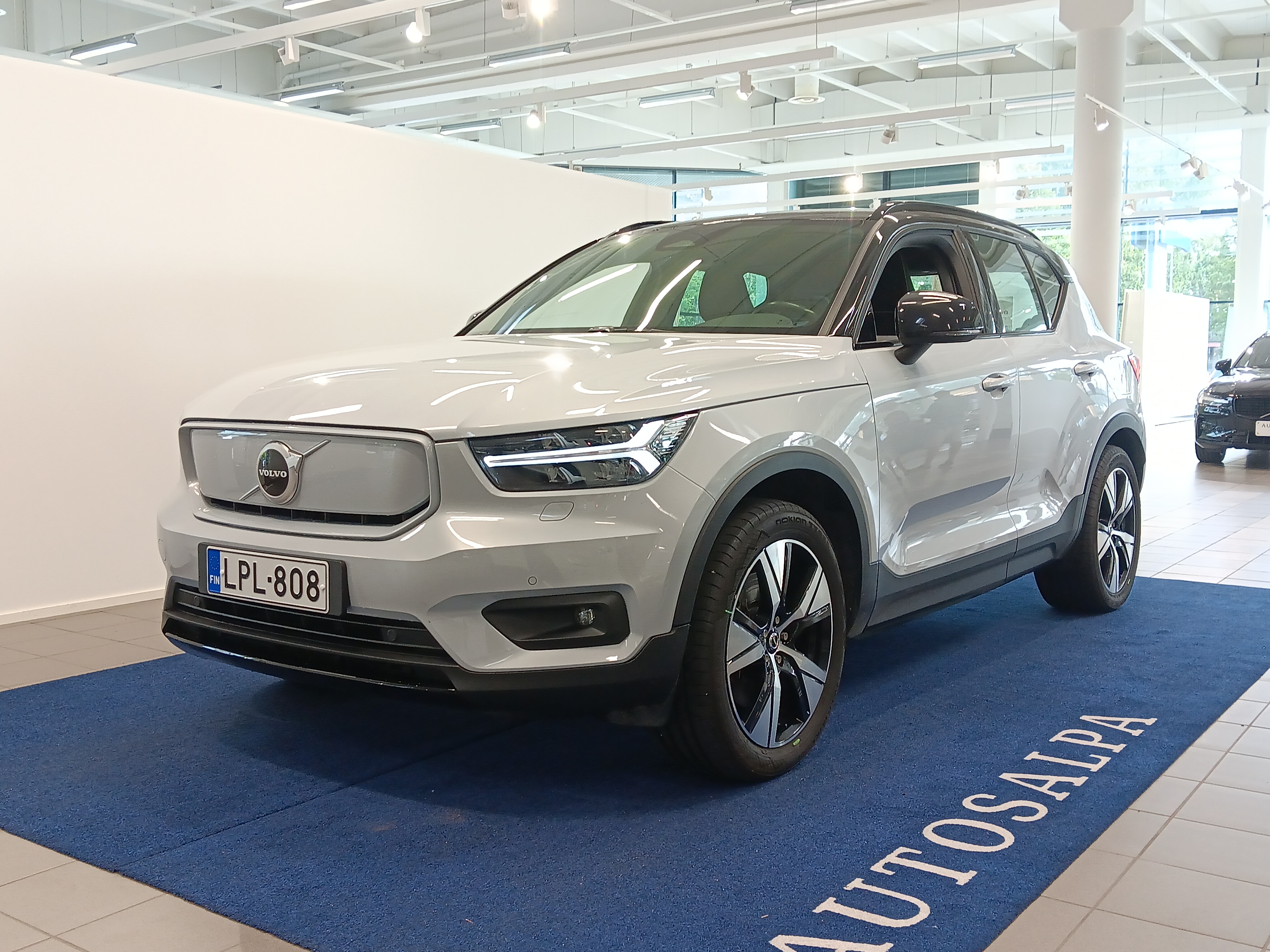 VOLVO XC40 2021