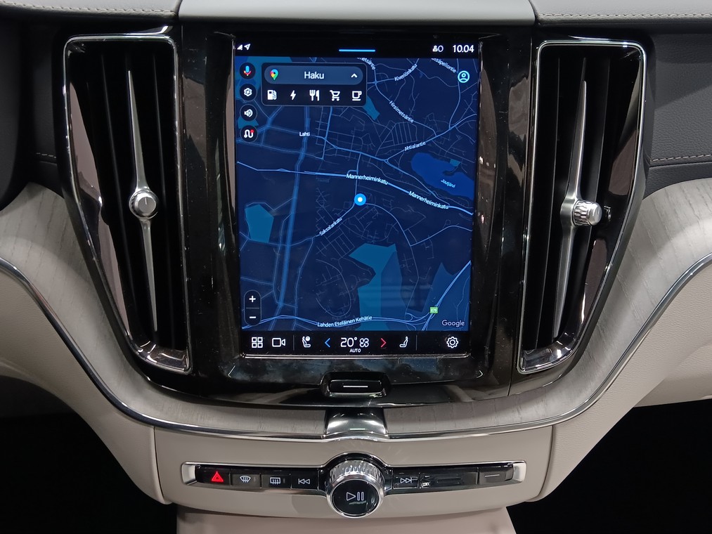 VOLVO XC60 2024