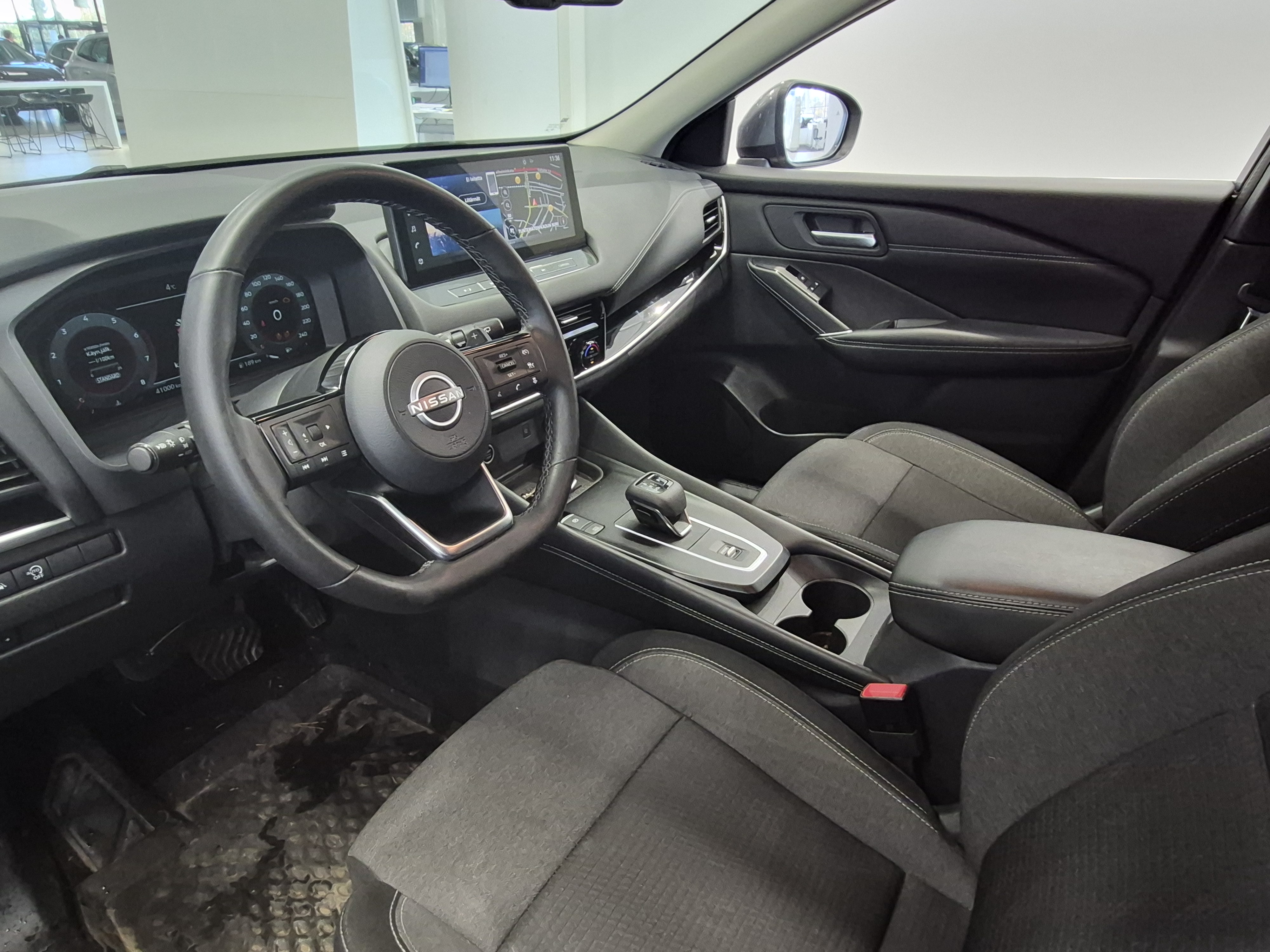 NISSAN Qashqai 2023