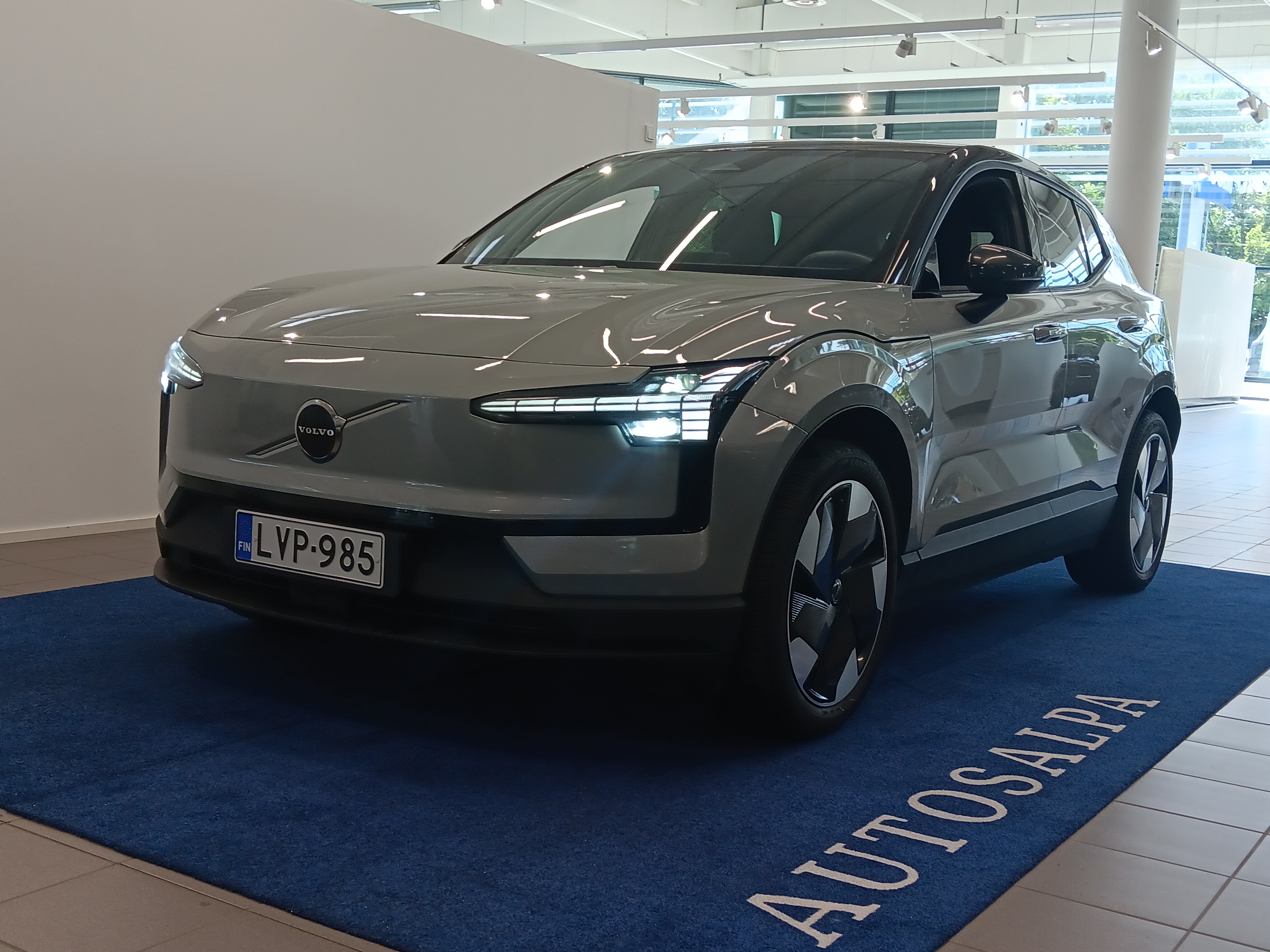 VOLVO EX30 2024