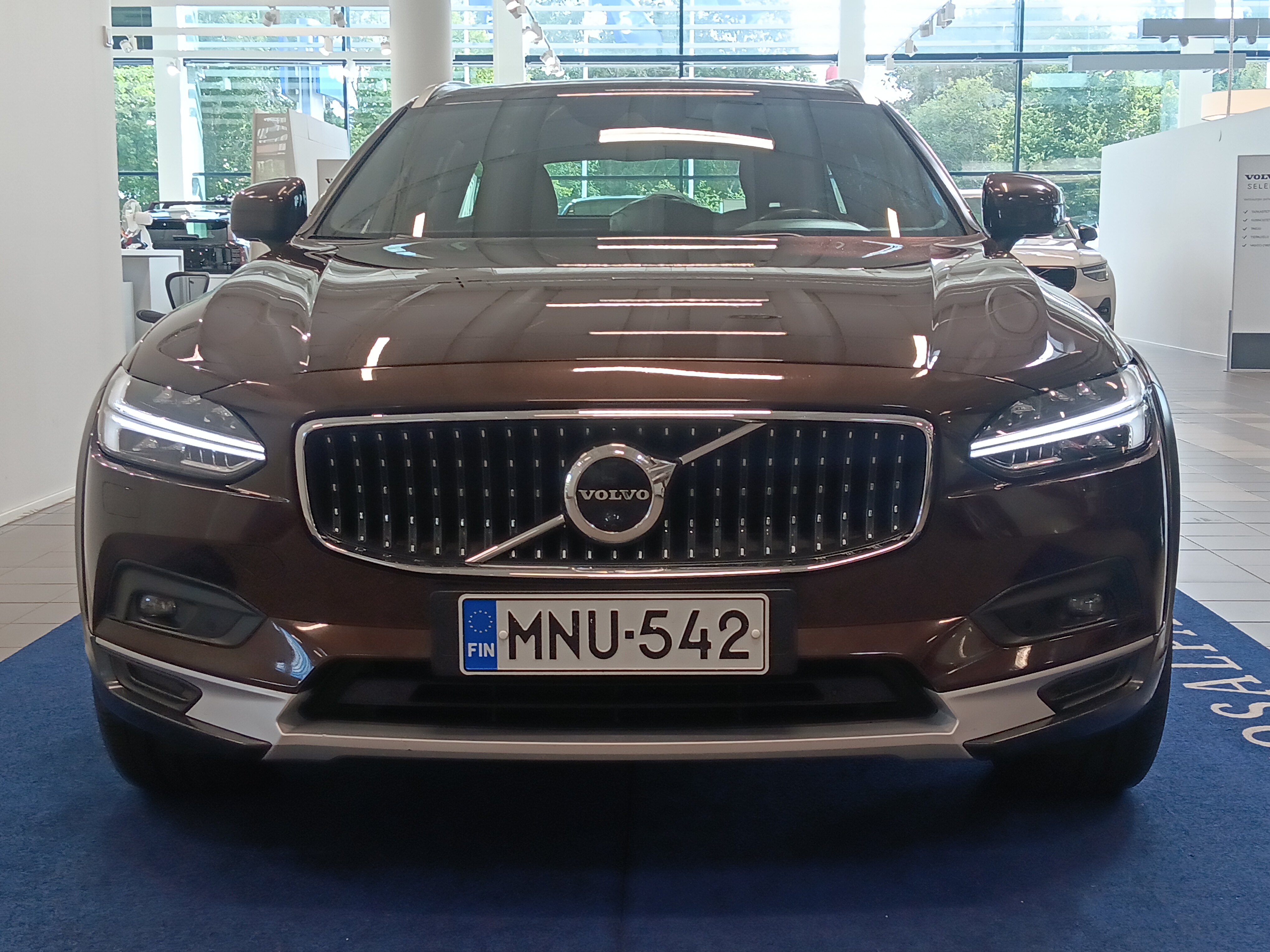 VOLVO V90 Cross Country 2021