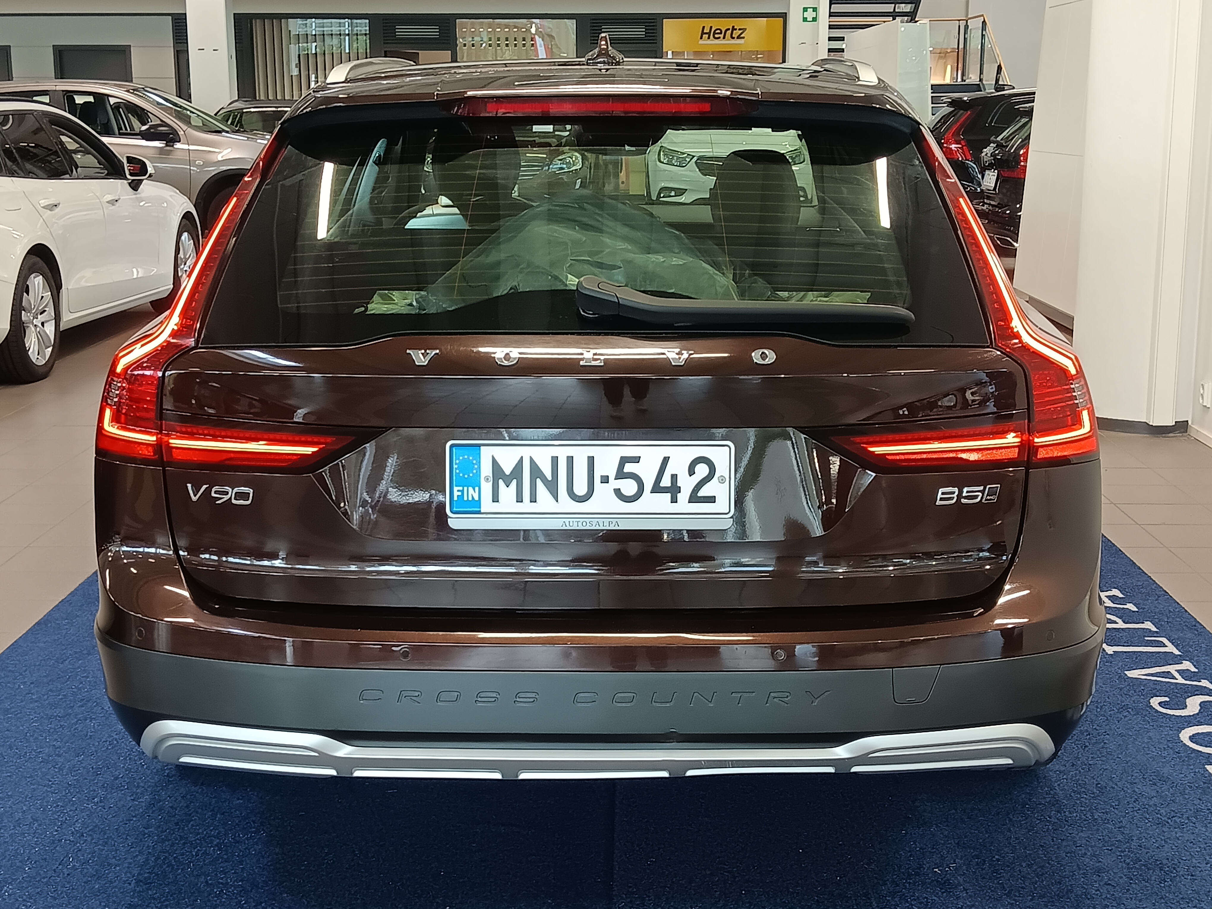 VOLVO V90 Cross Country 2021