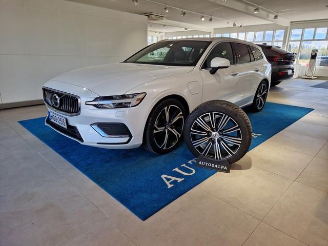 VOLVO V60 2023