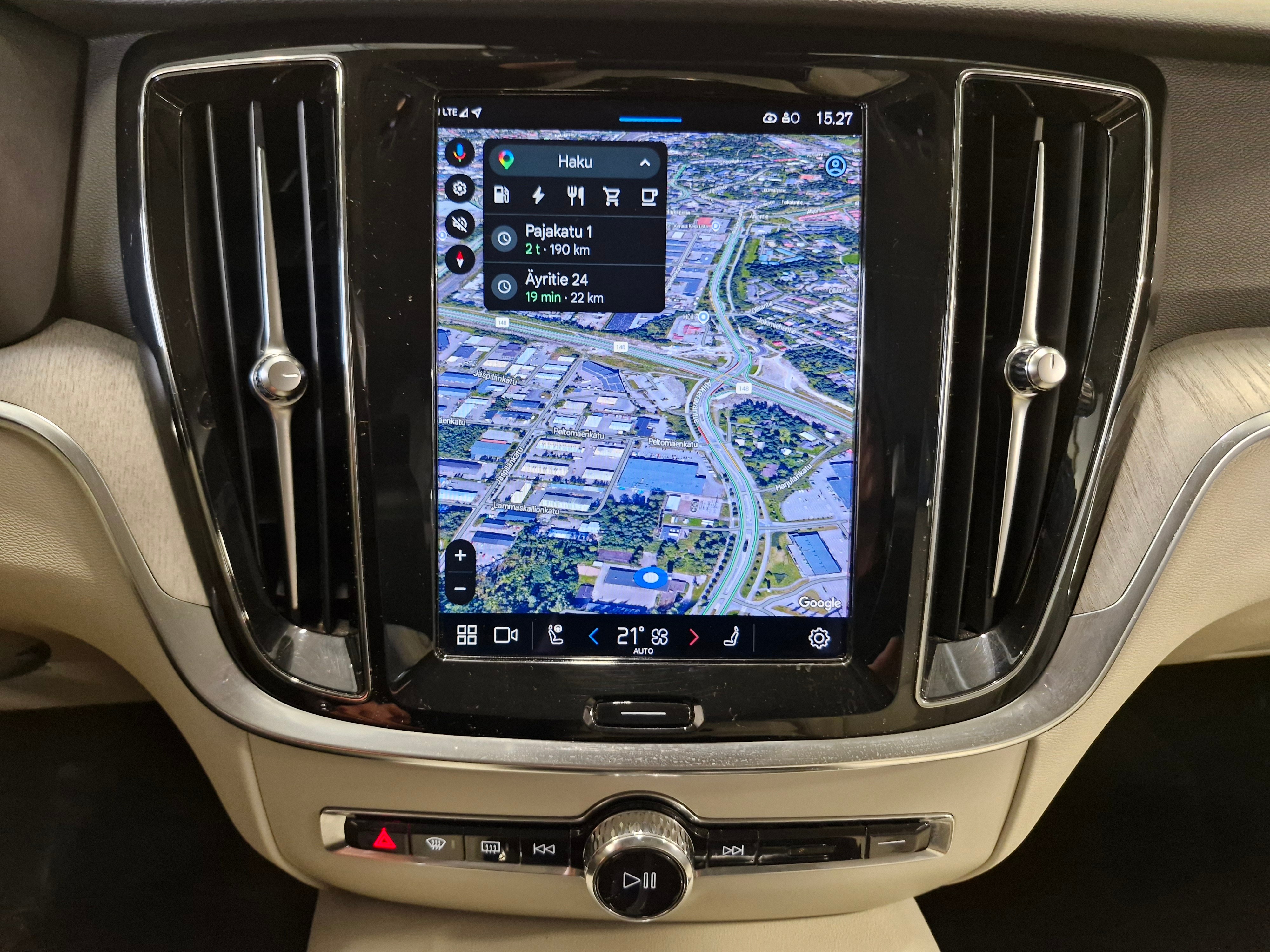 VOLVO V60 2023