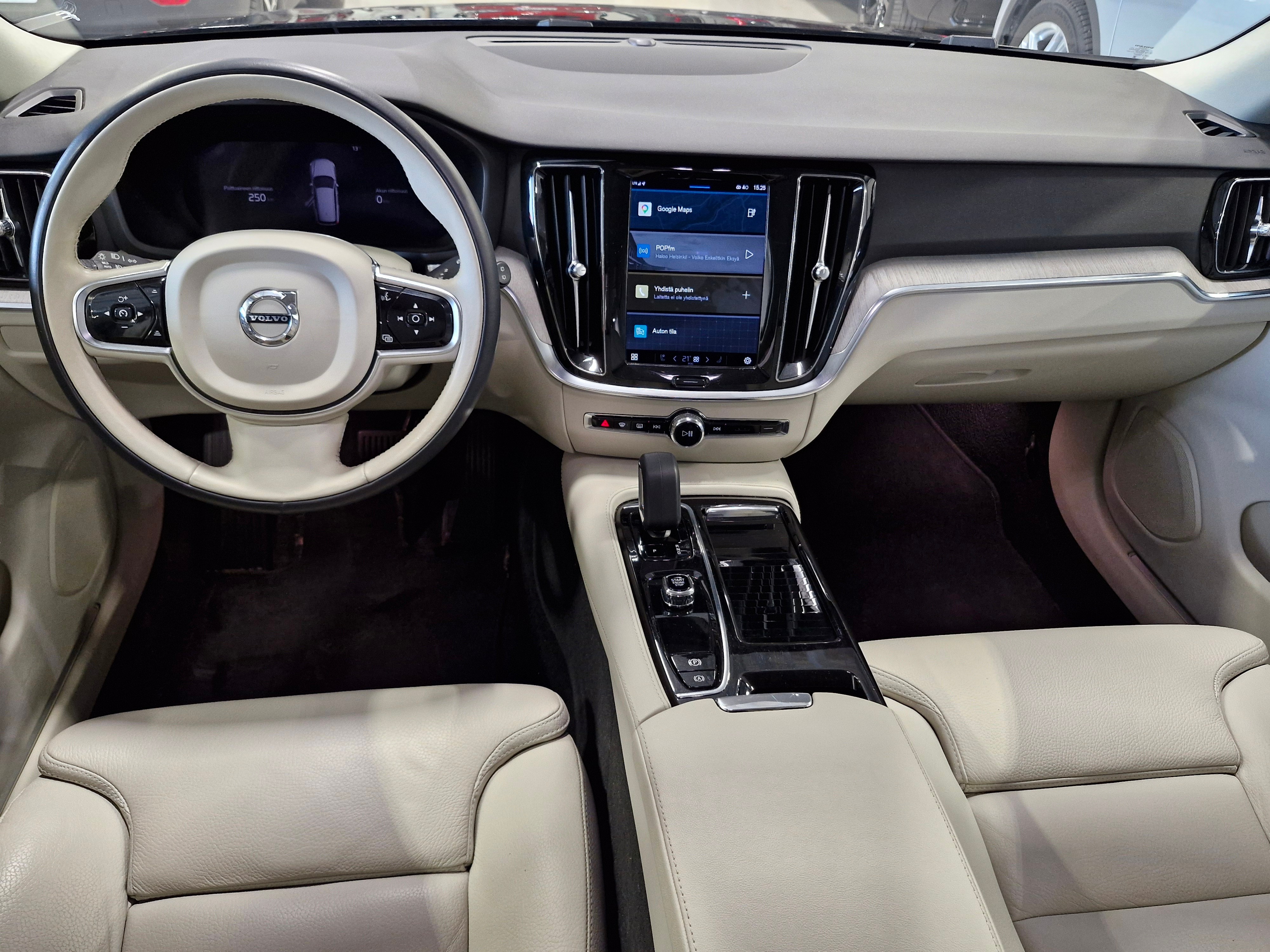 VOLVO V60 2023