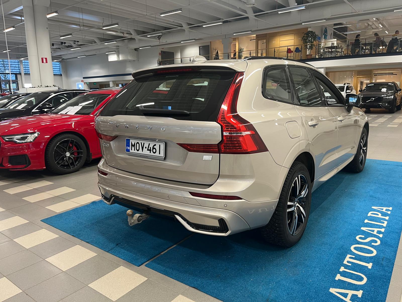 VOLVO XC60 2023