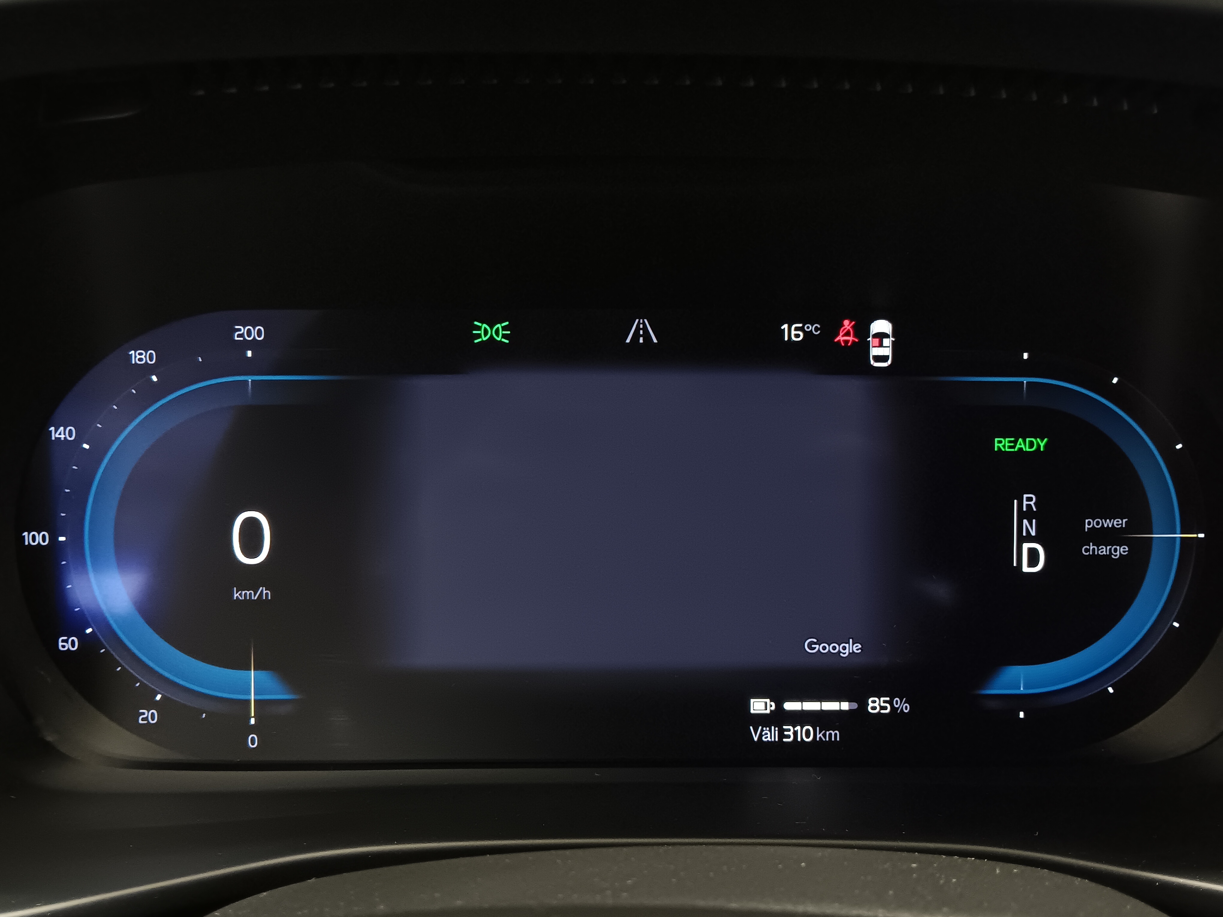 VOLVO XC40 2023