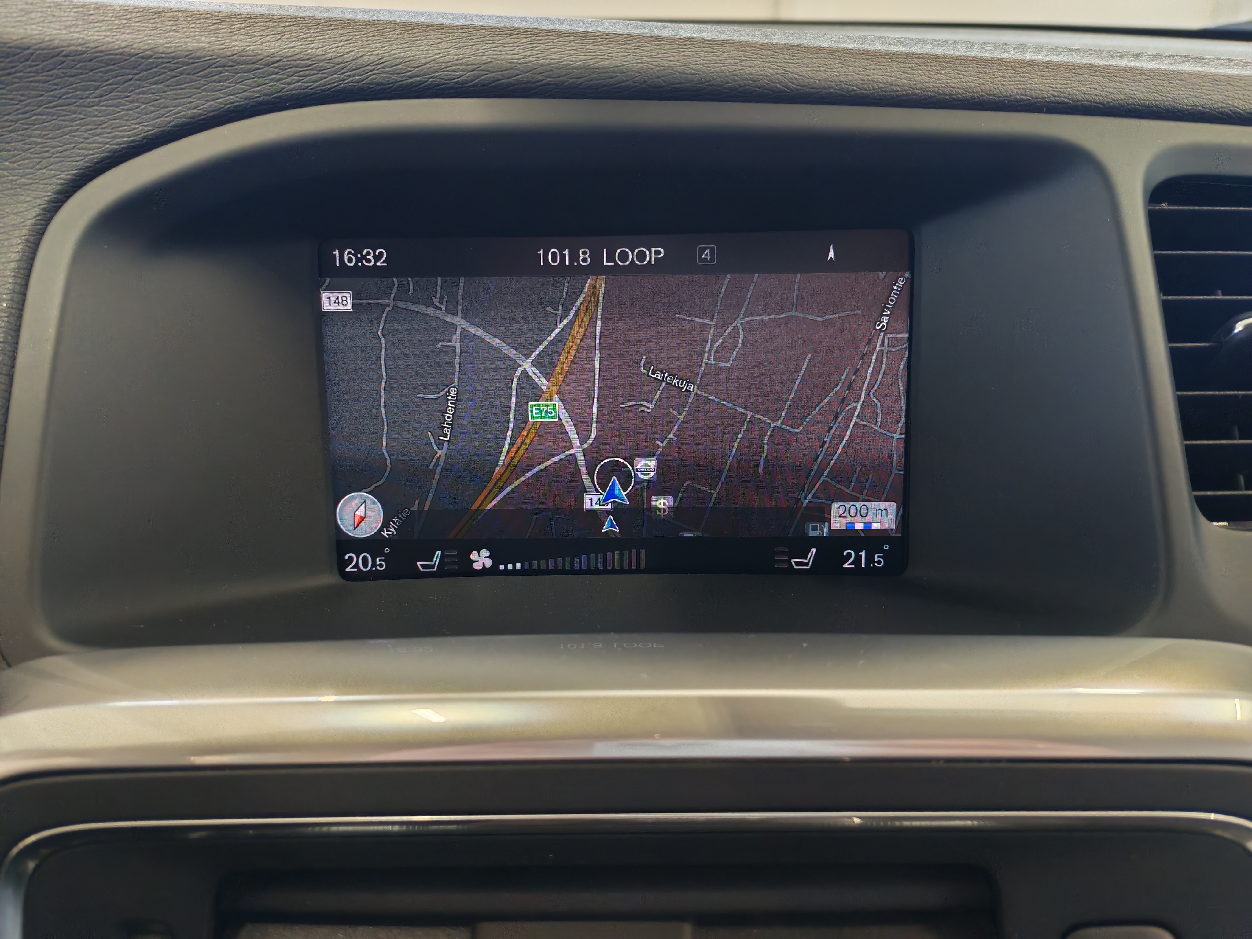 VOLVO V60 Cross Country 2017