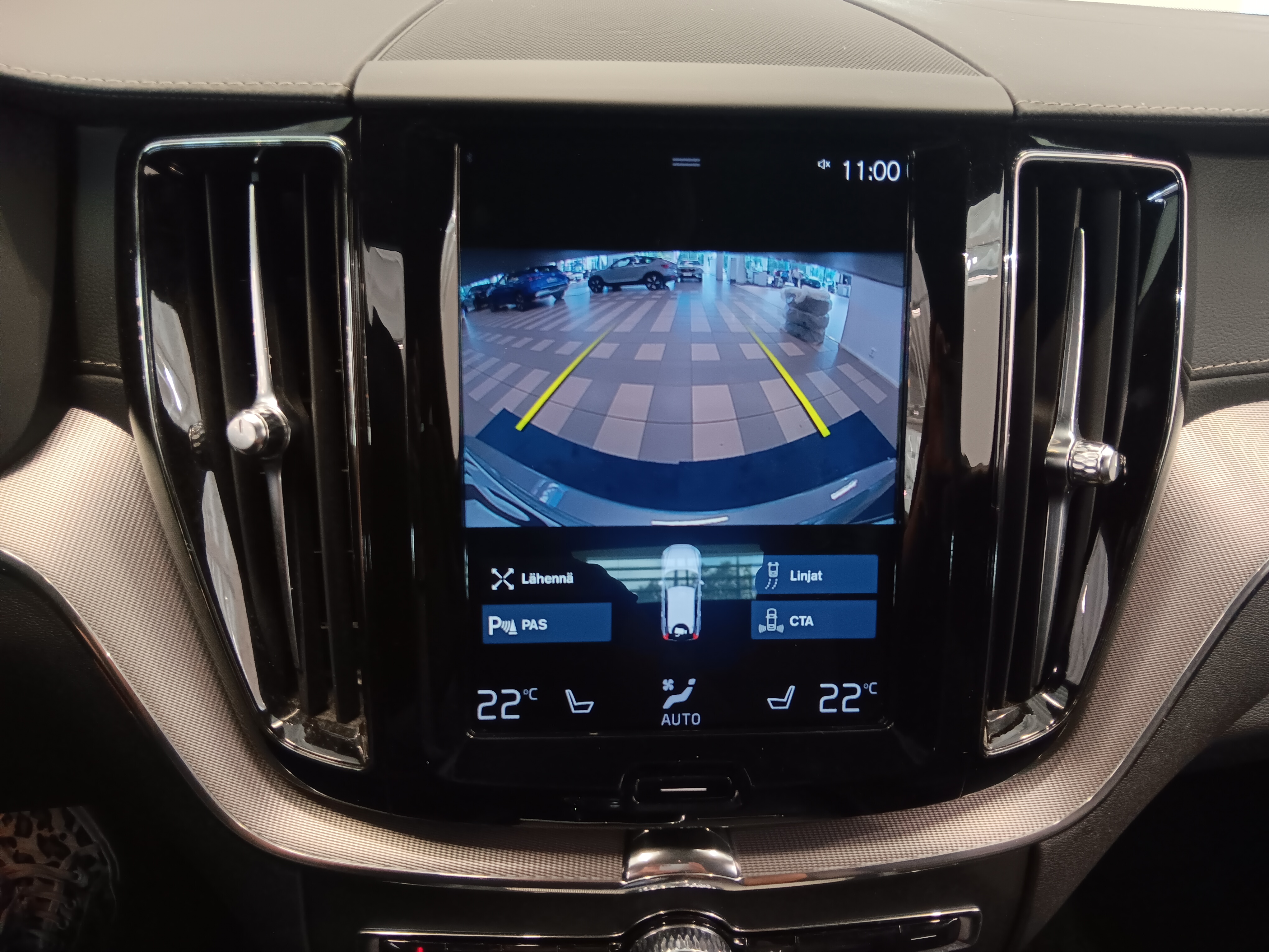 VOLVO XC60 2020