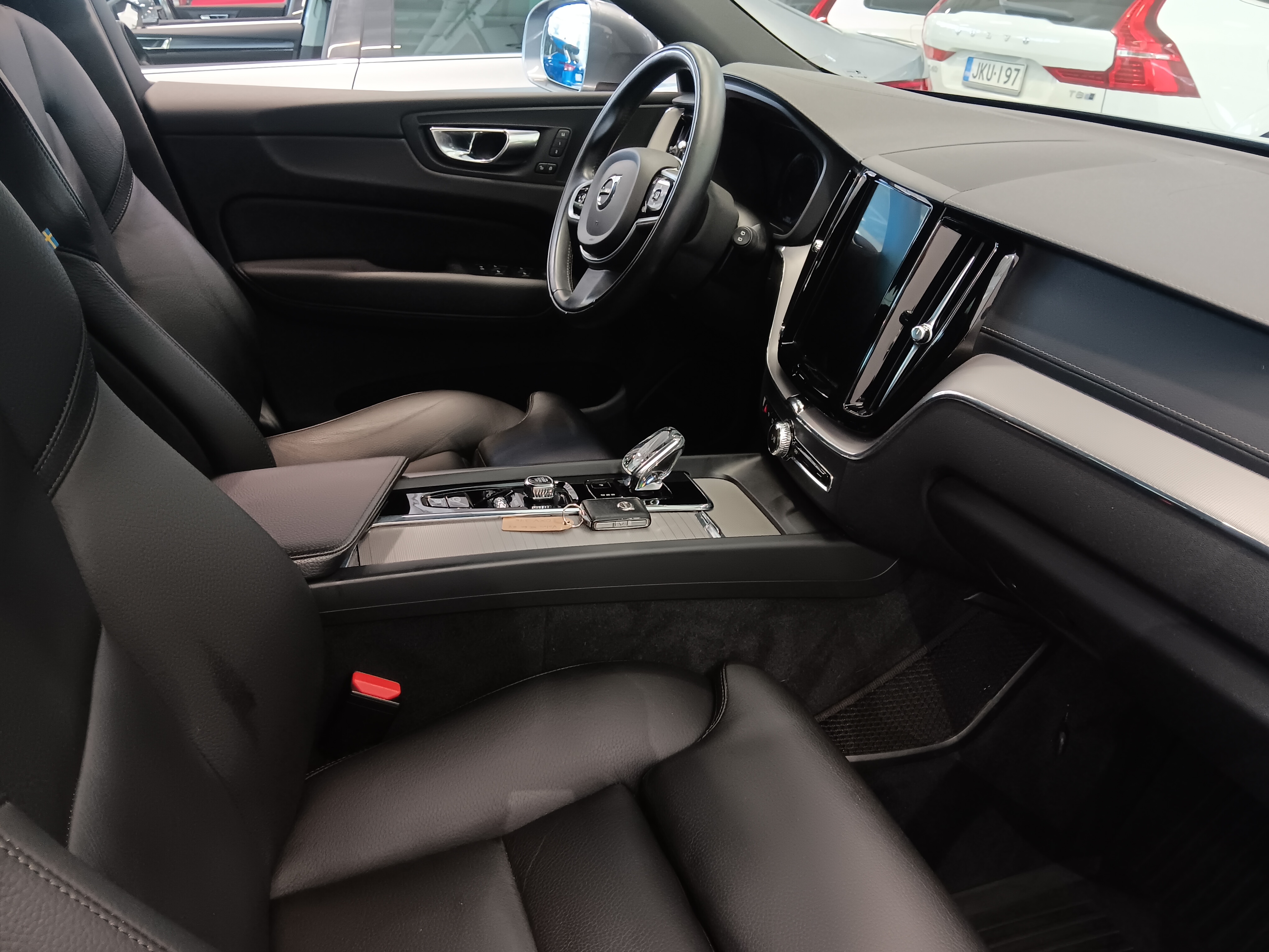 VOLVO XC60 2020